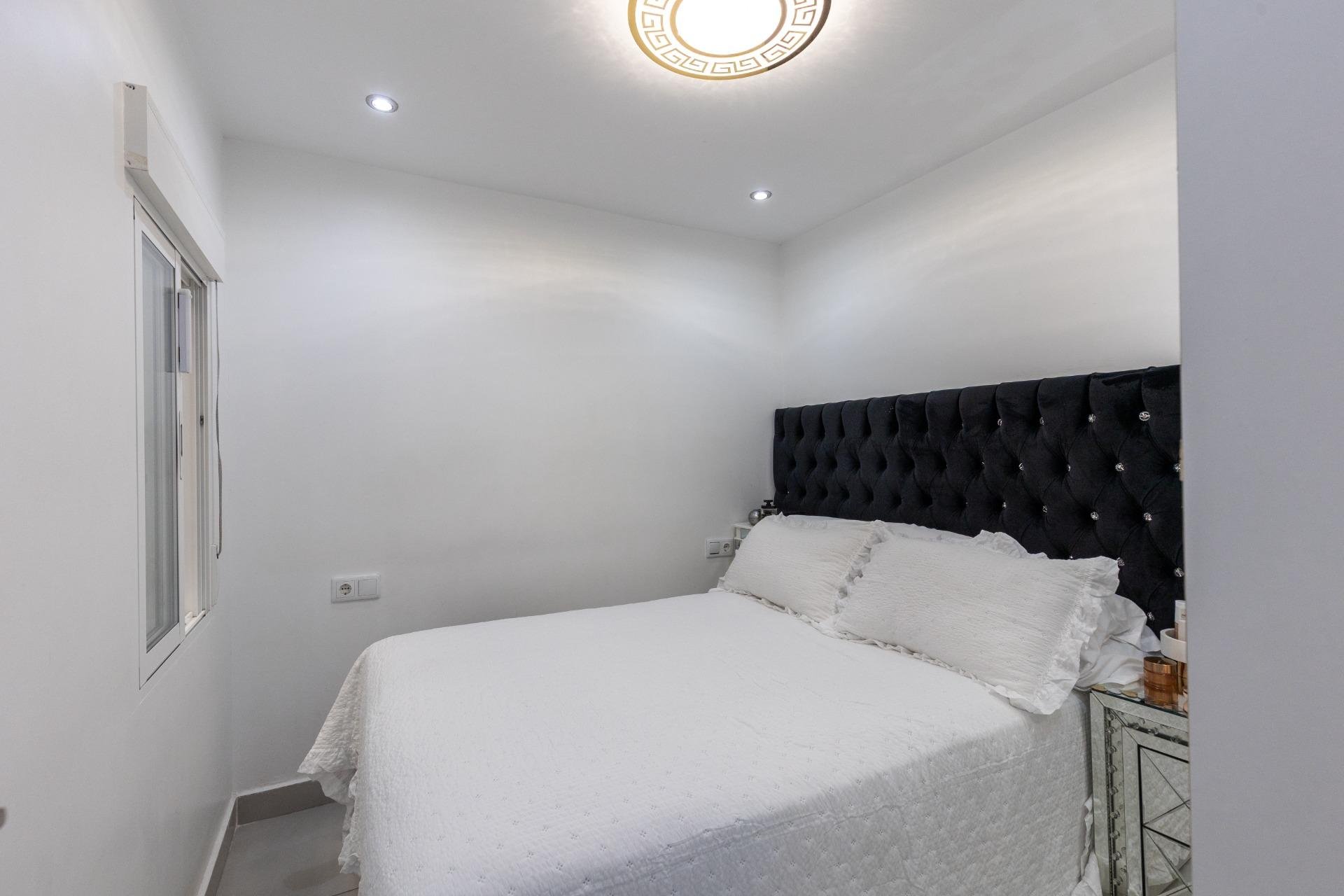 Rynek wtórny - Bungalowy -
Torrevieja - Torretas - La Siesta - El Limonar