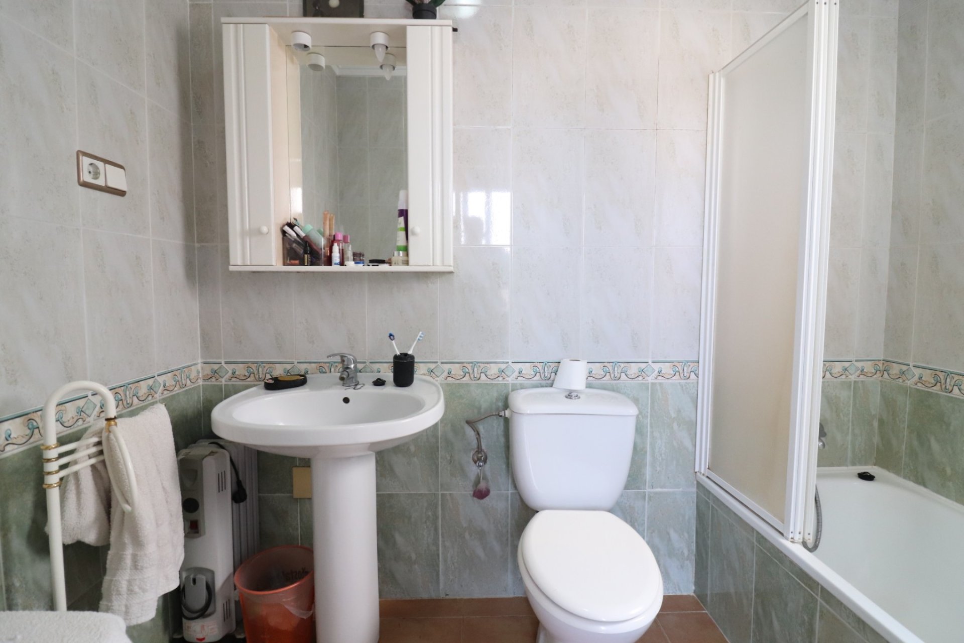 Rynek wtórny - Dom Szeregowy -
Algorfa - Montebello