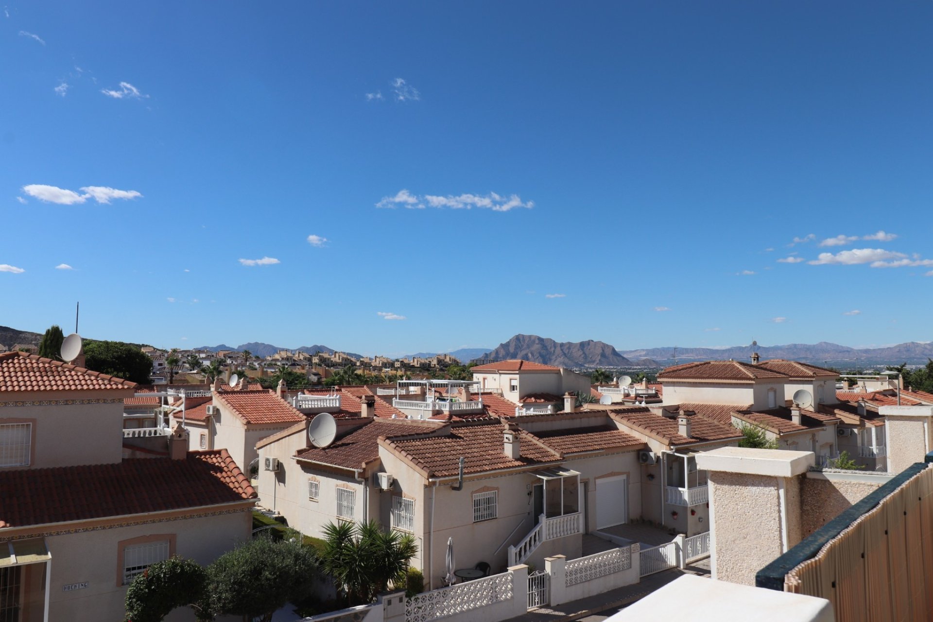 Rynek wtórny - Dom Szeregowy -
Algorfa - Montemar