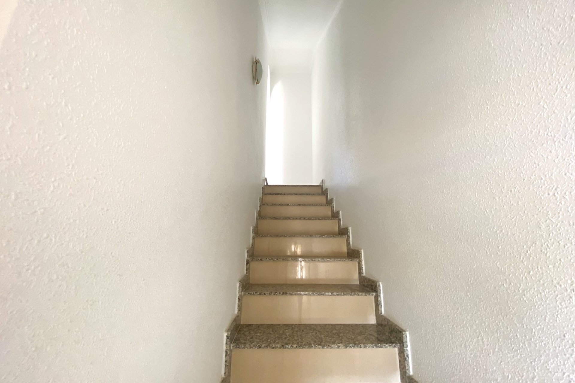 Rynek wtórny - Dom Szeregowy -
Benijofar - Monte Azul