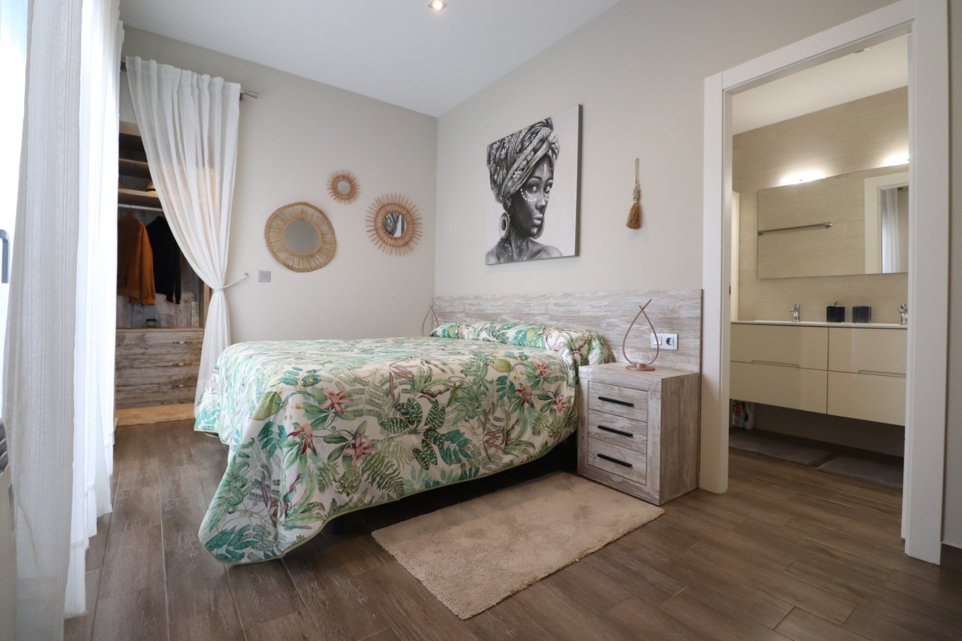 Rynek wtórny - Dom Szeregowy -
Daya Vieja - Daya Vieja - Town