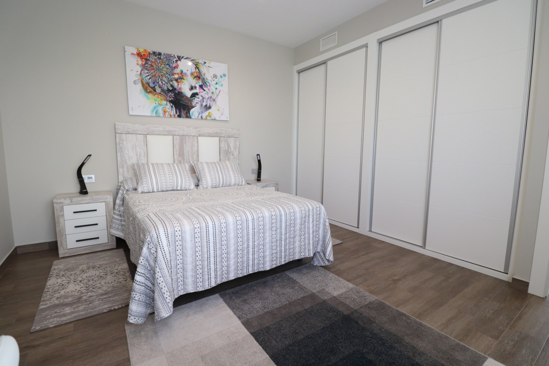 Rynek wtórny - Dom Szeregowy -
Daya Vieja - Daya Vieja - Town