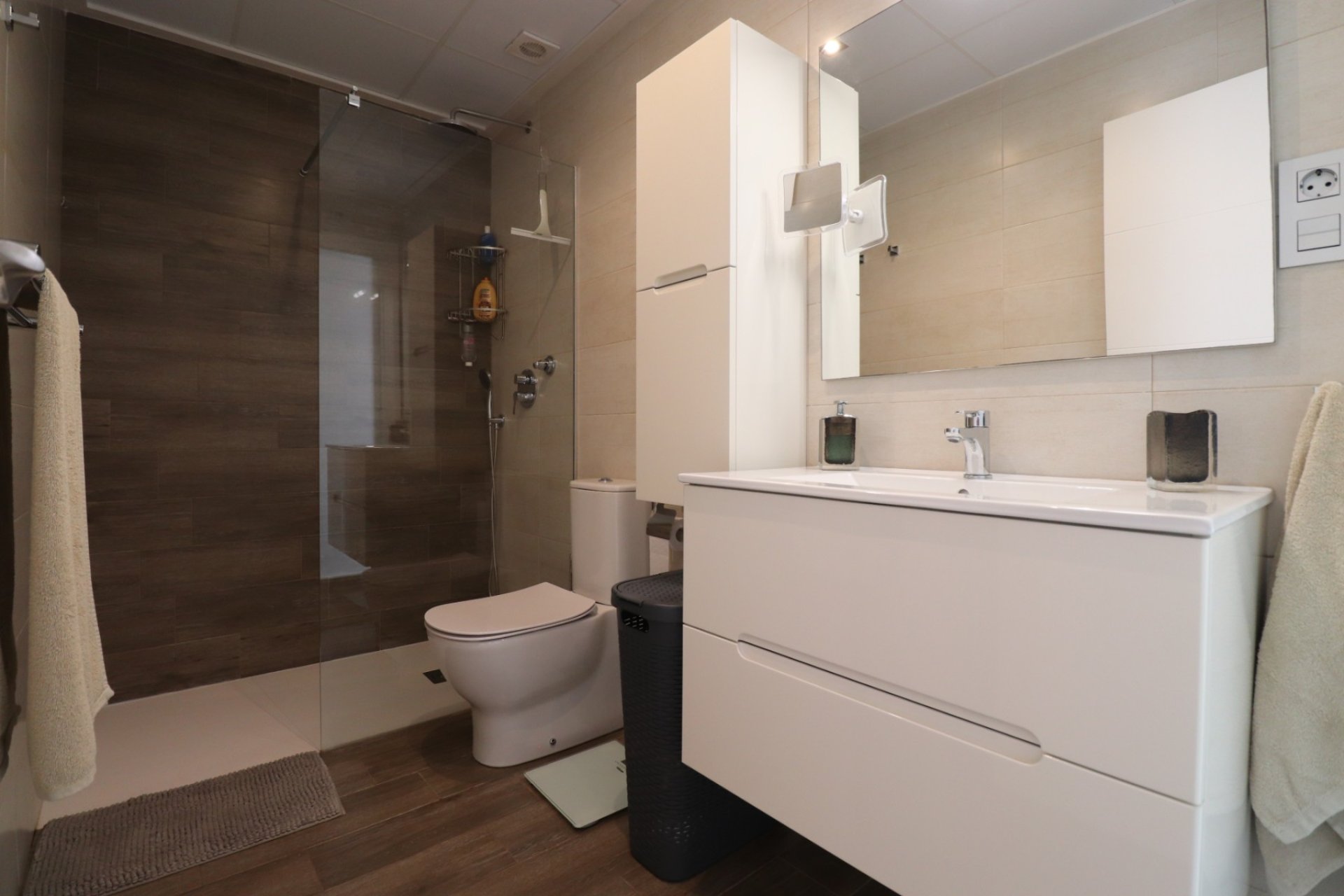 Rynek wtórny - Dom Szeregowy -
Daya Vieja - Daya Vieja - Town