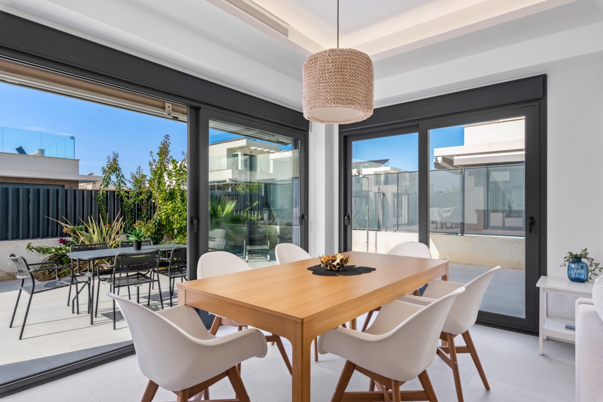 Rynek wtórny - Dom Szeregowy -
La Marina - La Marina - Urbanization