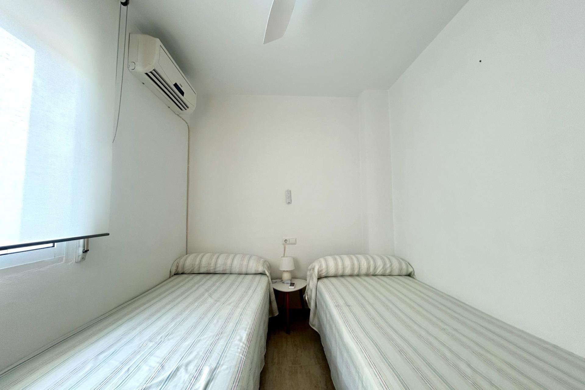 Rynek wtórny - Dom Szeregowy -
Orihuela Costa - Campoamor