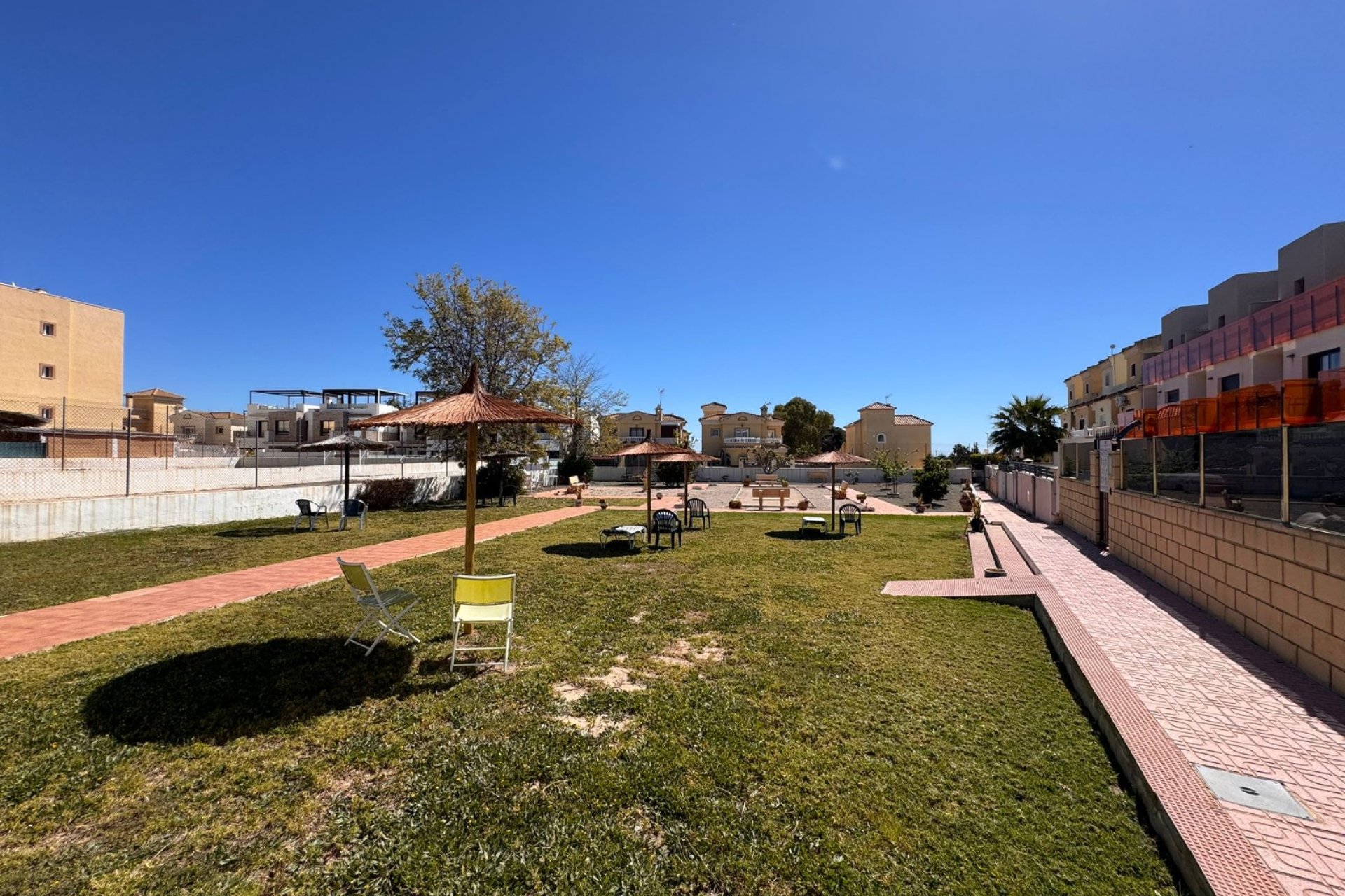 Rynek wtórny - Dom Szeregowy -
Orihuela Costa - Campoamor