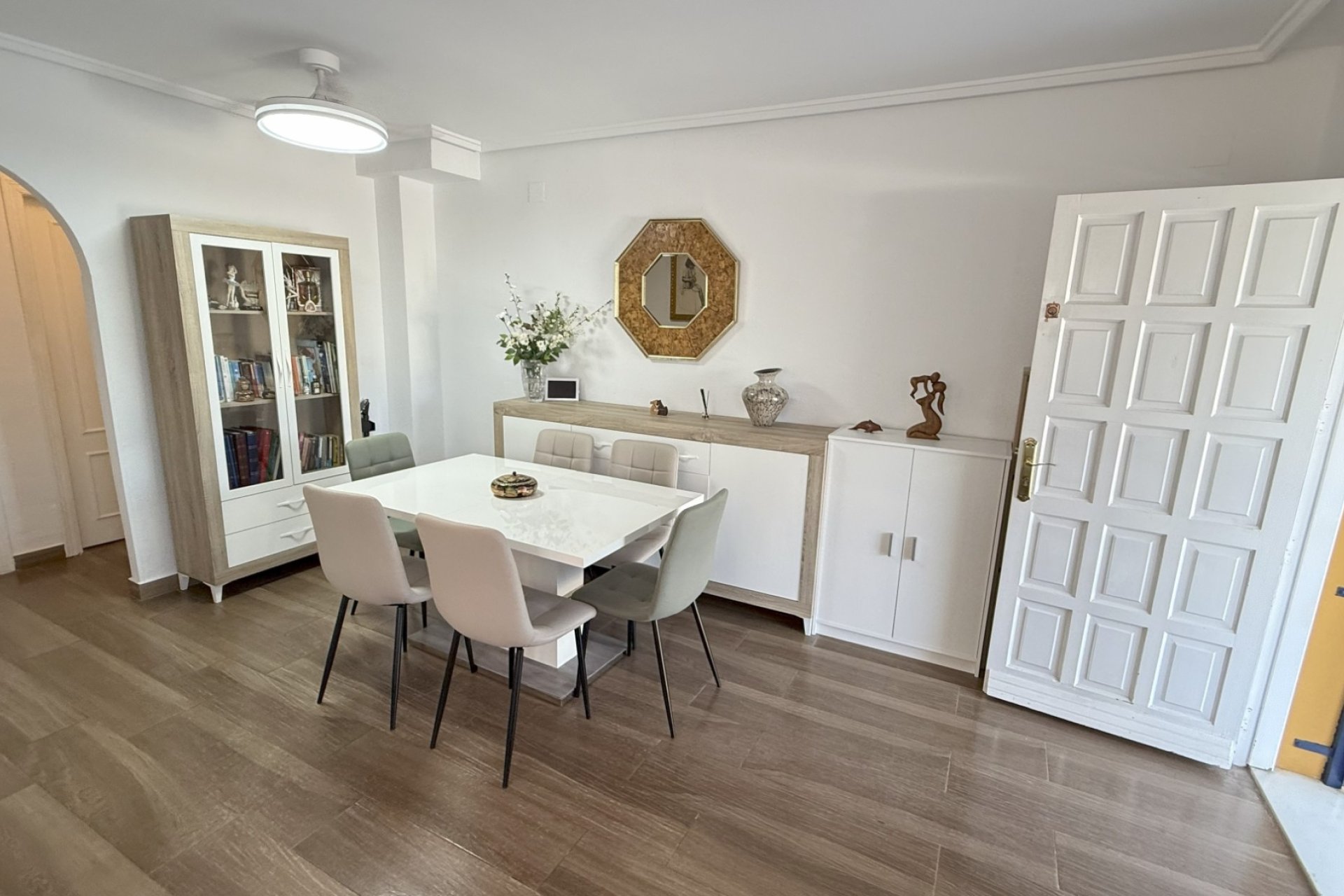 Rynek wtórny - Dom Szeregowy -
Orihuela Costa - La Zenia