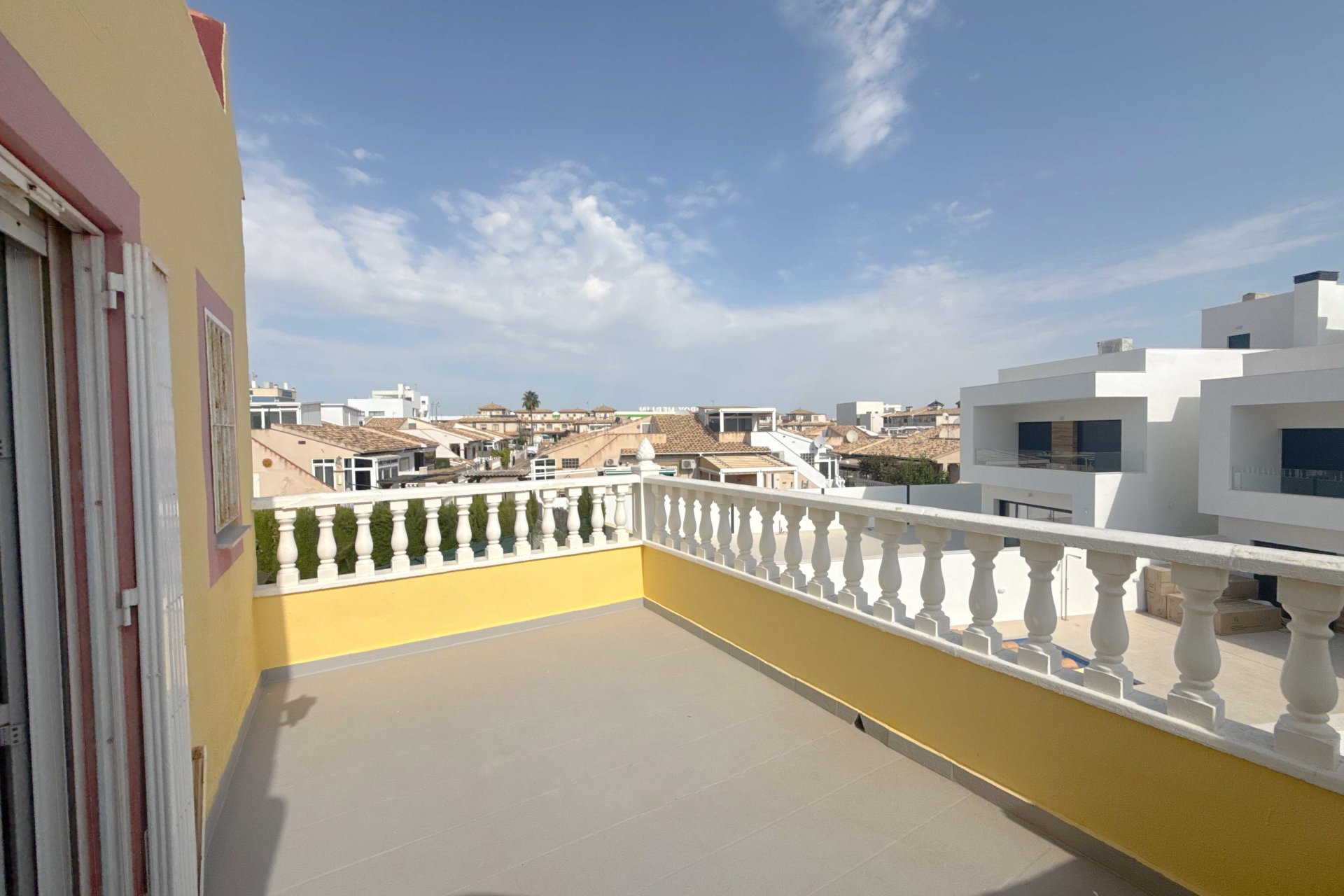 Rynek wtórny - Dom Szeregowy -
Orihuela Costa - La Zenia