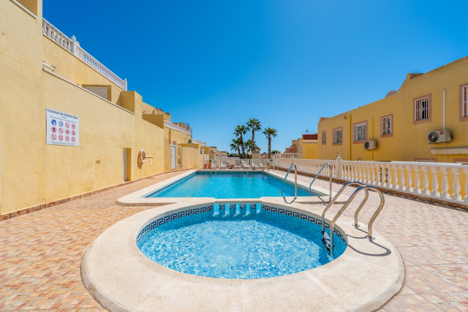 Rynek wtórny - Dom Szeregowy -
Orihuela Costa - Las Filipinas