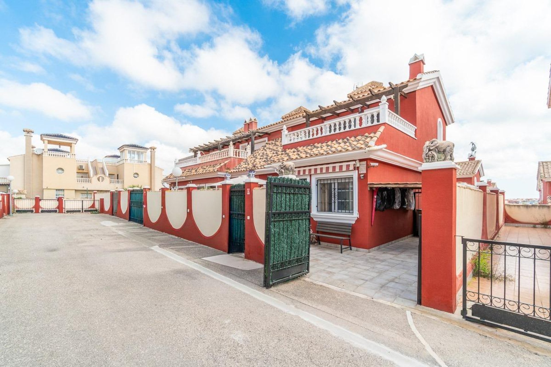 Rynek wtórny - Dom Szeregowy -
Orihuela Costa - PAU 8