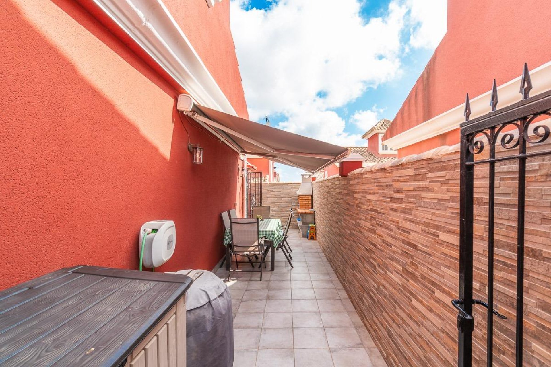 Rynek wtórny - Dom Szeregowy -
Orihuela Costa - PAU 8