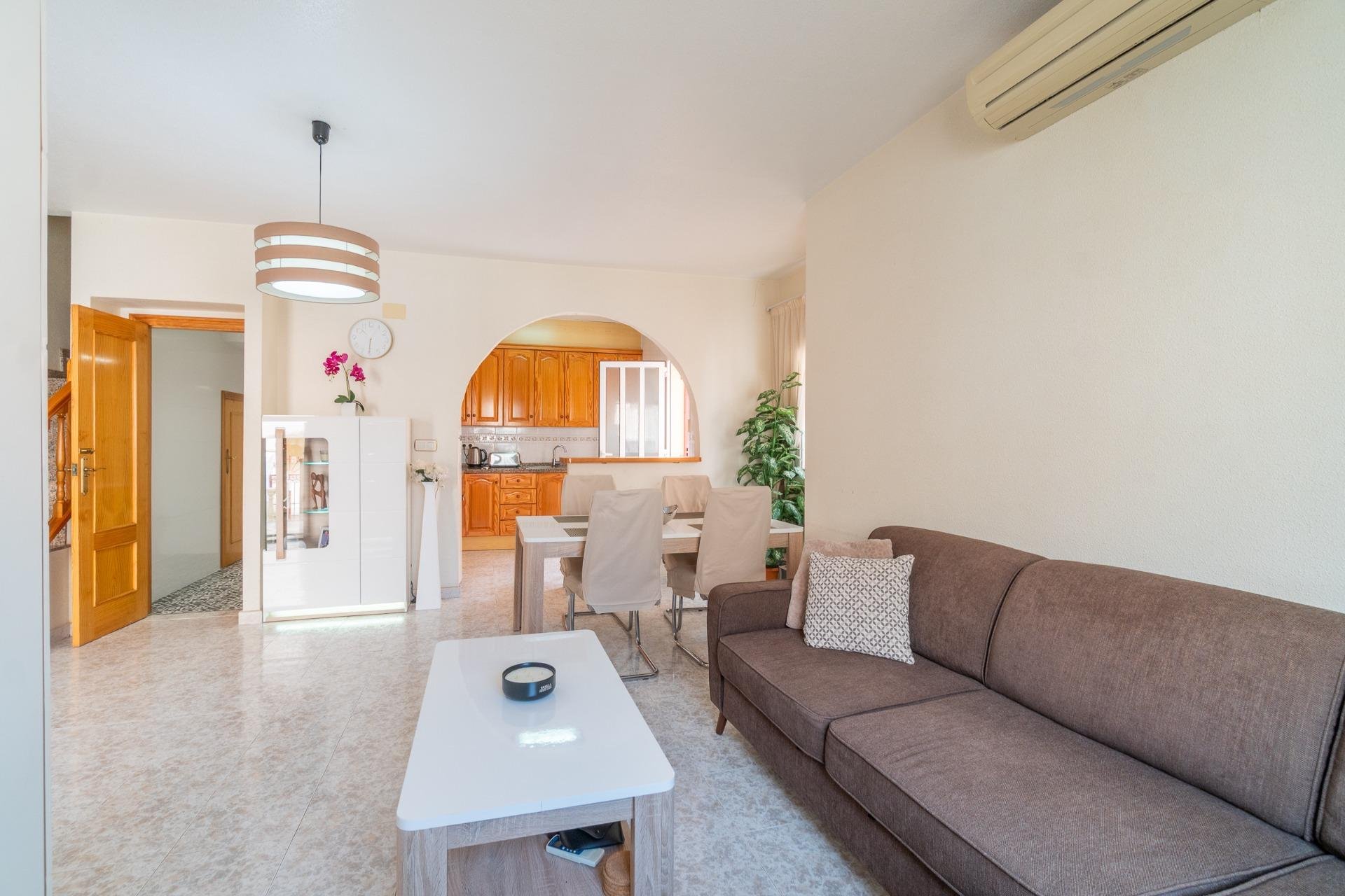 Rynek wtórny - Dom Szeregowy -
Orihuela Costa - Playa Flamenca