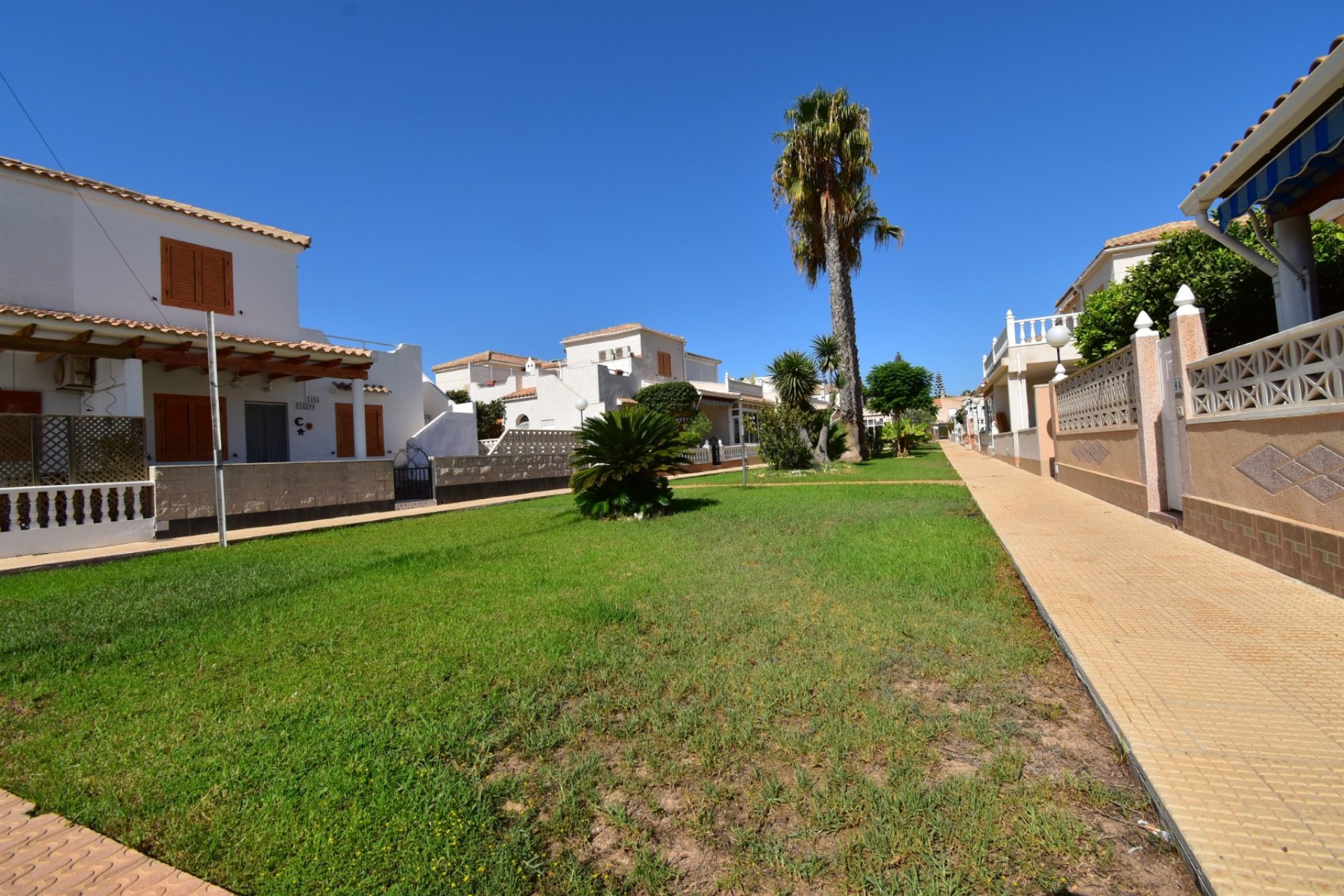 Rynek wtórny - Dom Szeregowy -
Orihuela Costa - Playa Flamenca