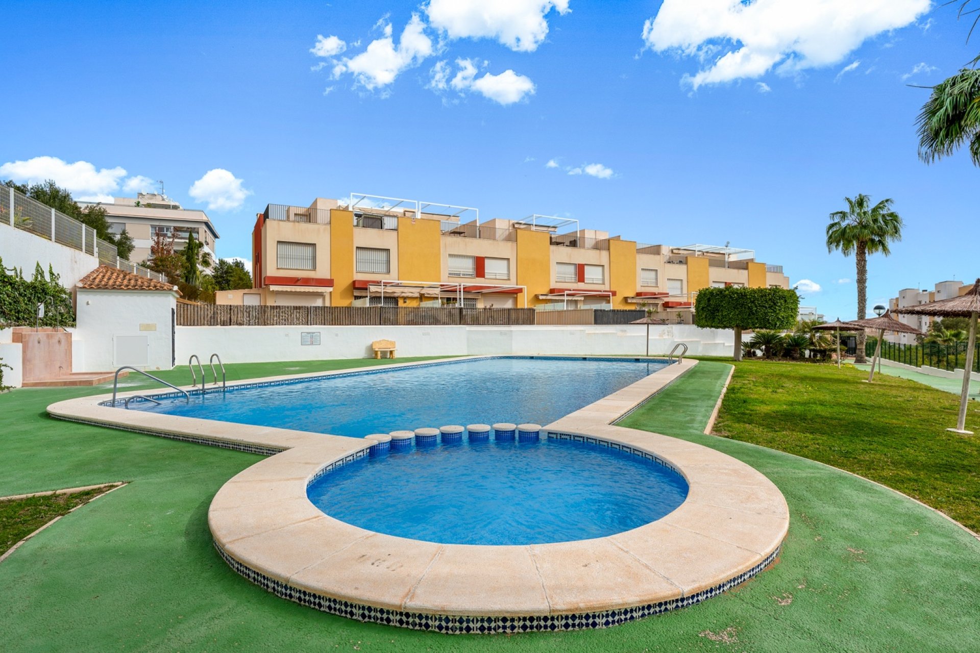Rynek wtórny - Dom Szeregowy -
Orihuela Costa - Villamartin