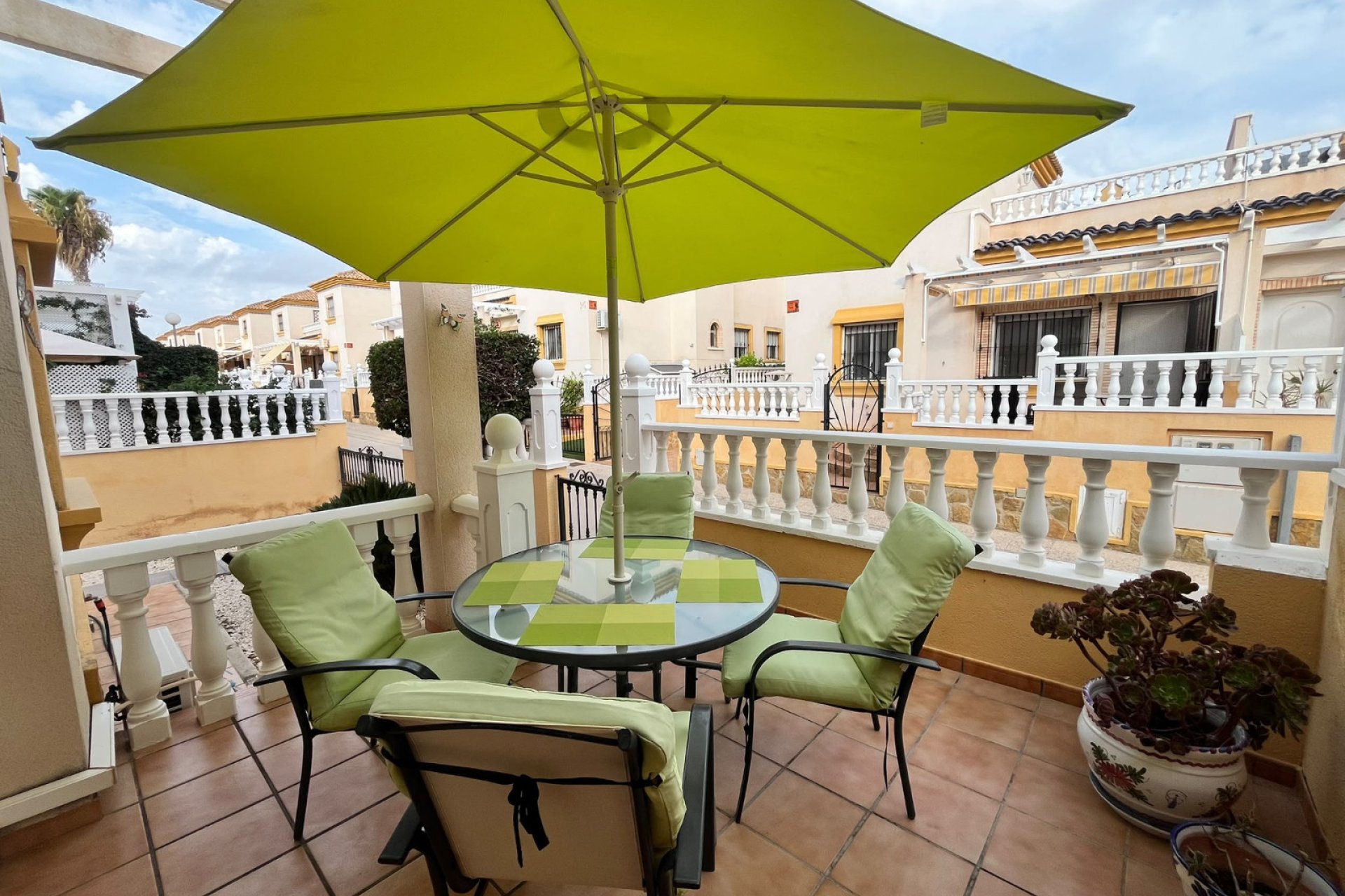 Rynek wtórny - Dom Szeregowy -
Orihuela Costa - Villamartin