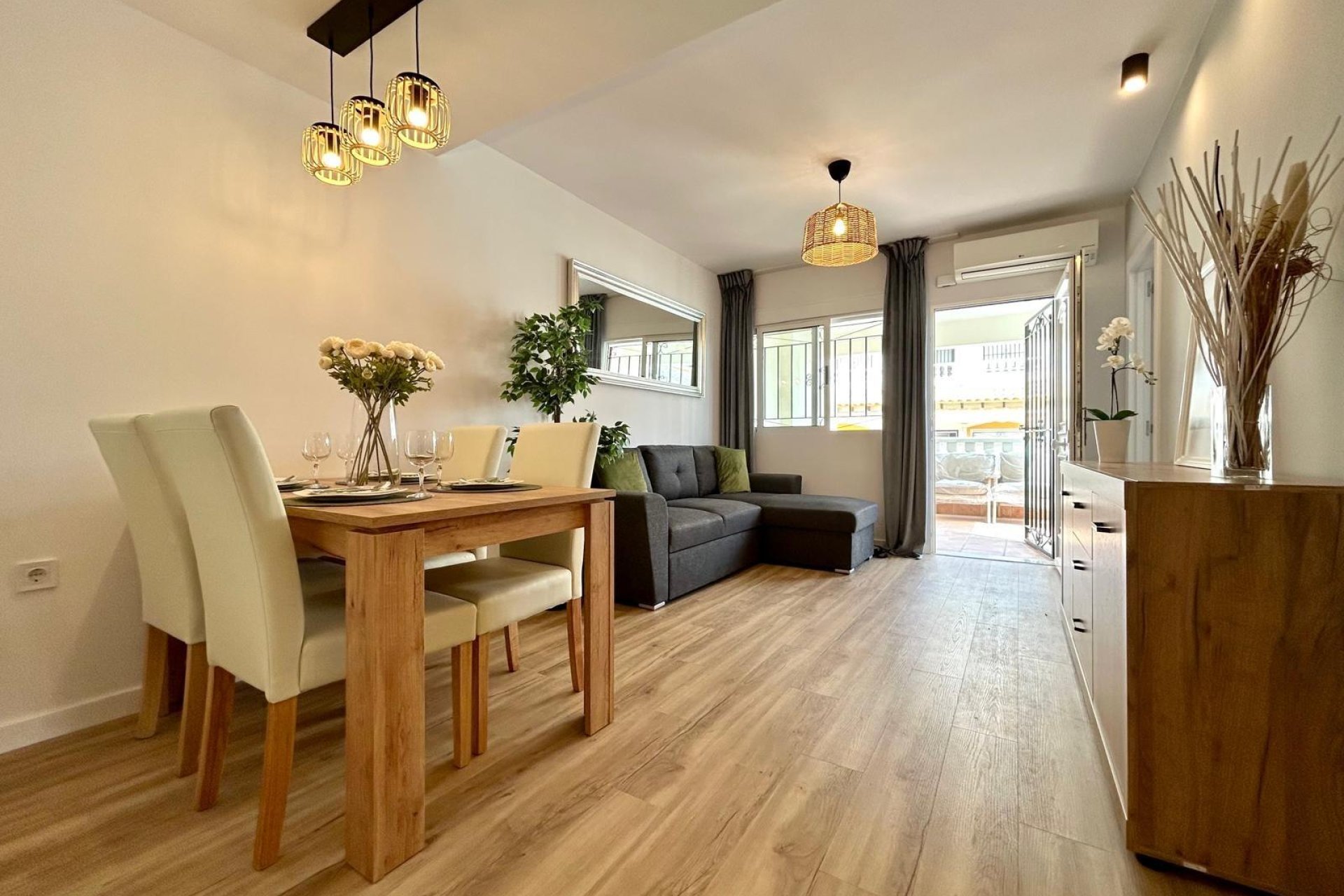 Rynek wtórny - Dom Szeregowy -
Orihuela - Urbanización Perla del Mar