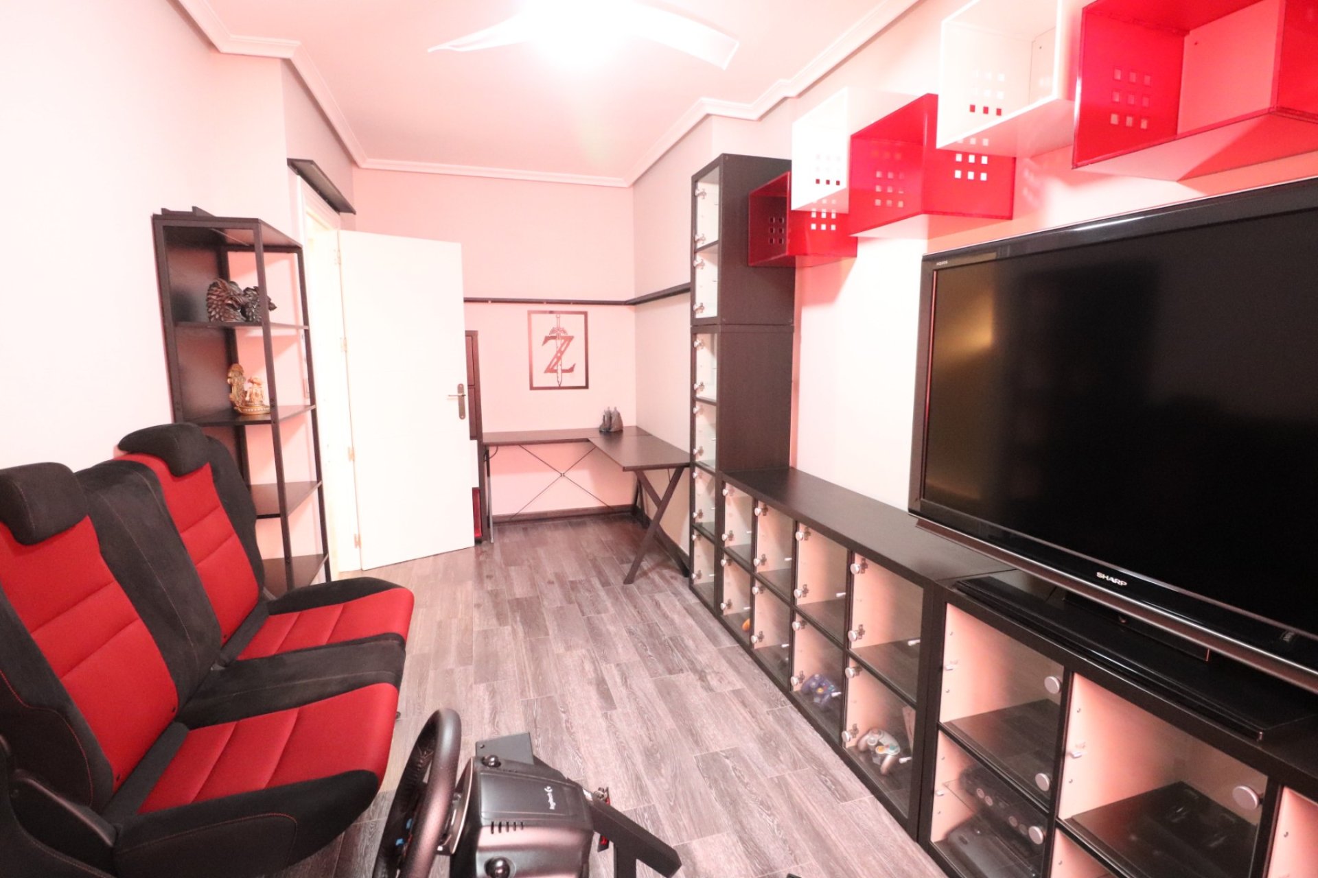 Rynek wtórny - Dom Szeregowy -
Redovan - Redovan - Town