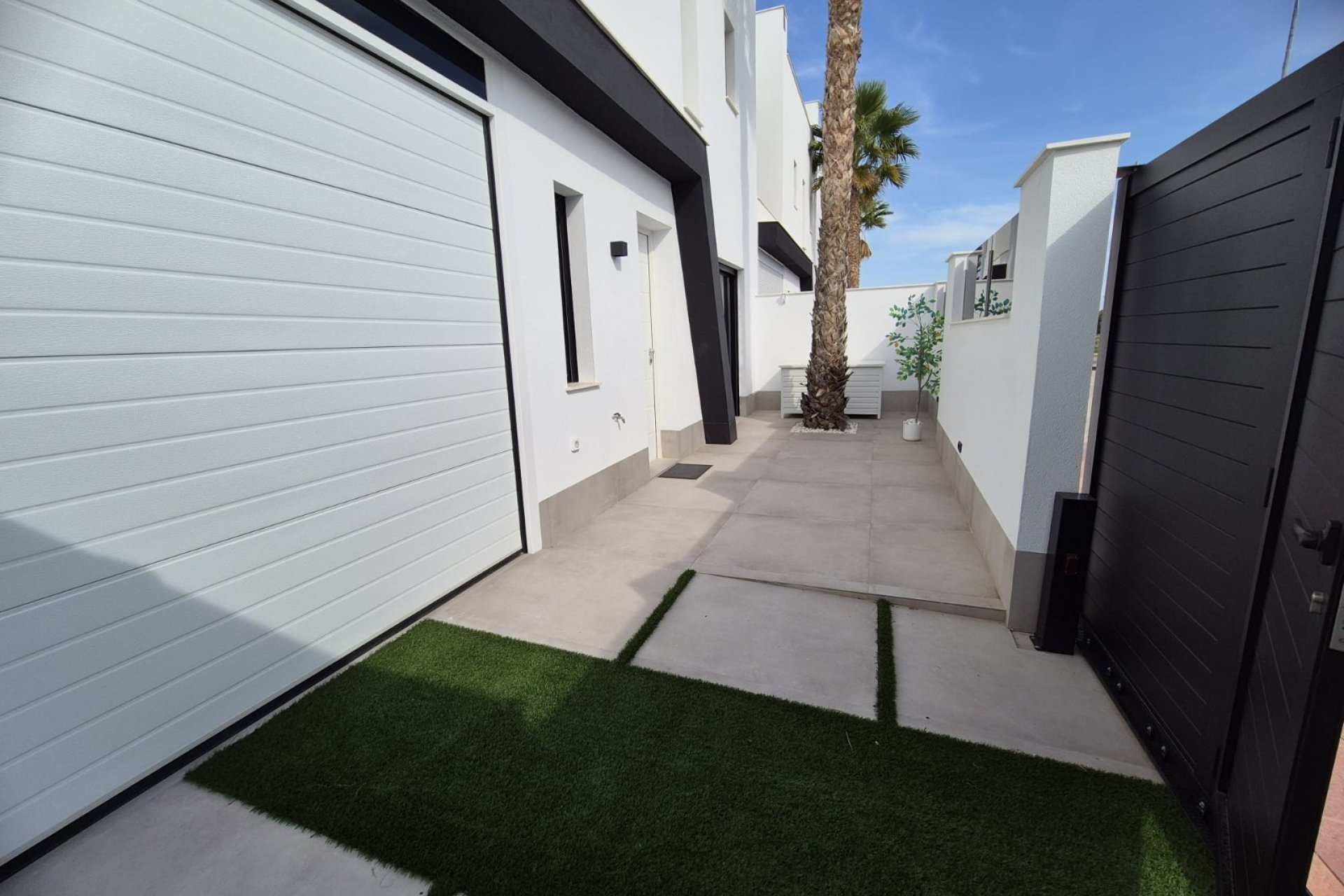 Rynek wtórny - Dom Szeregowy -
Santiago de La Ribera - Santiago de La Ribera - Town