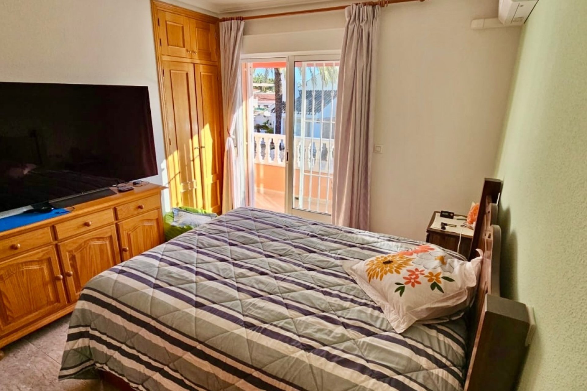 Rynek wtórny - Dom Szeregowy -
Santiago de La Ribera - Santiago de La Ribera - Town