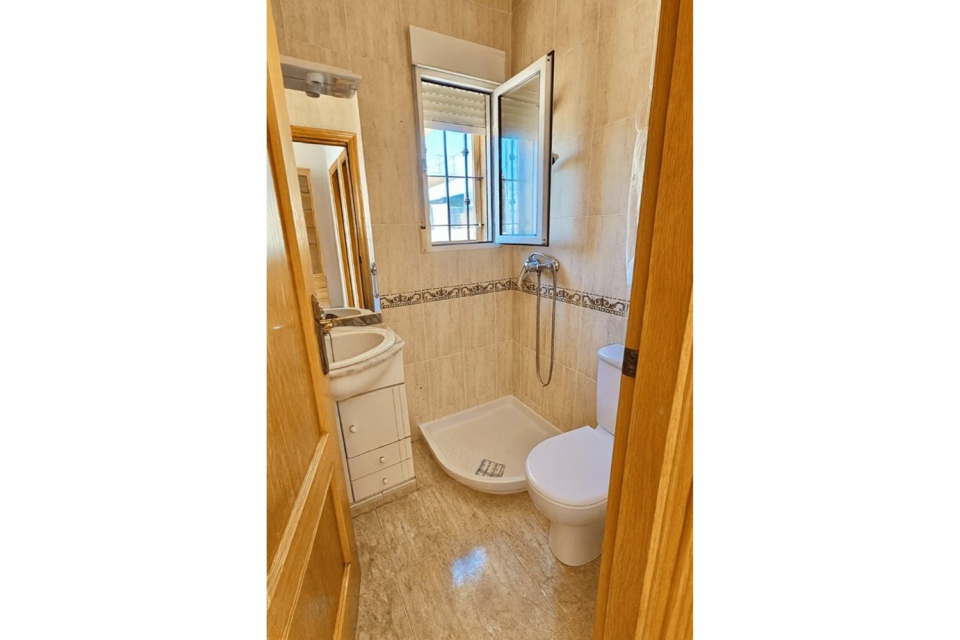 Rynek wtórny - Dom Szeregowy -
Santiago de La Ribera - Santiago de La Ribera - Town