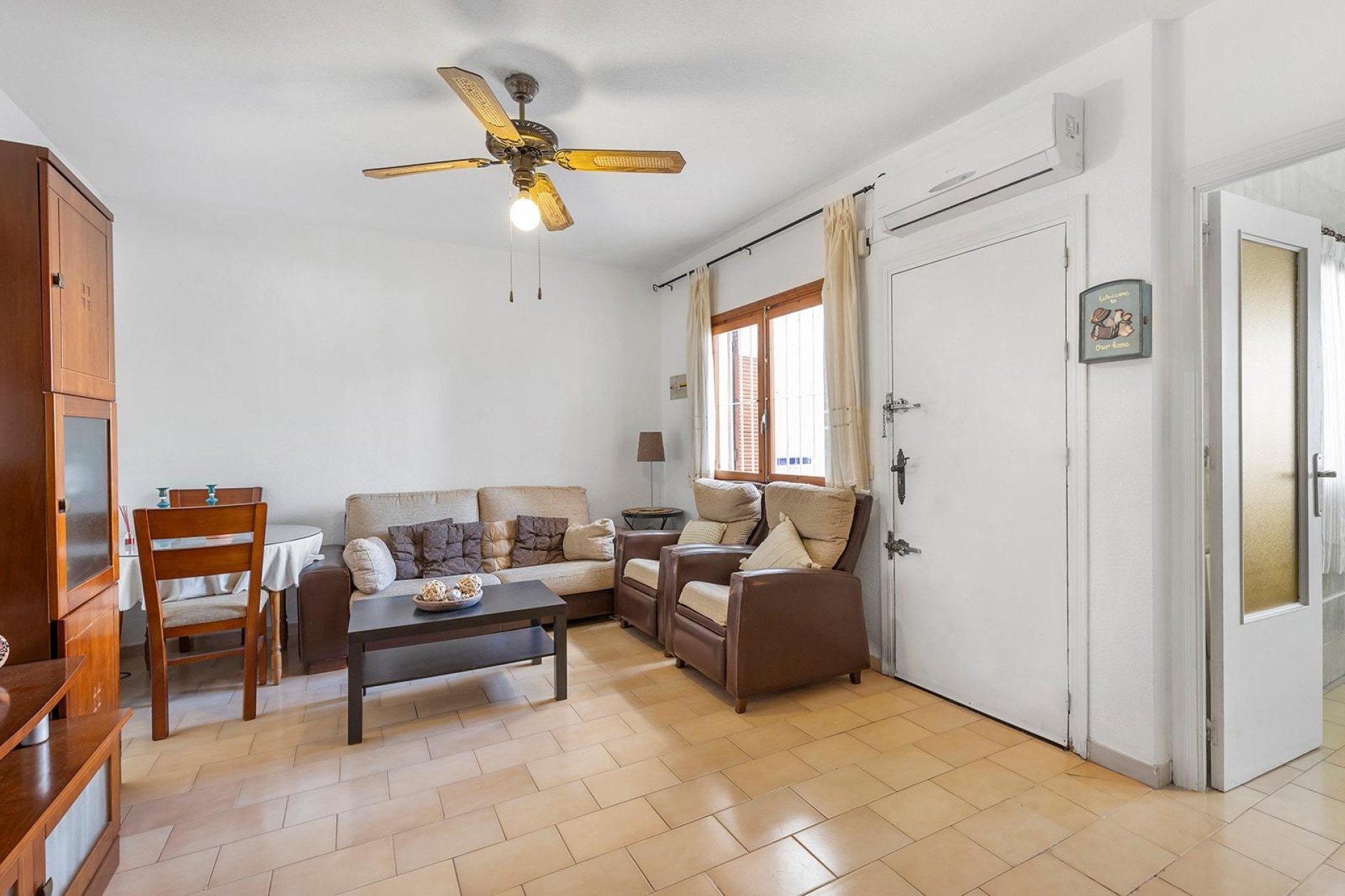 Rynek wtórny - Dom Szeregowy -
Torrevieja - Calas Blancas