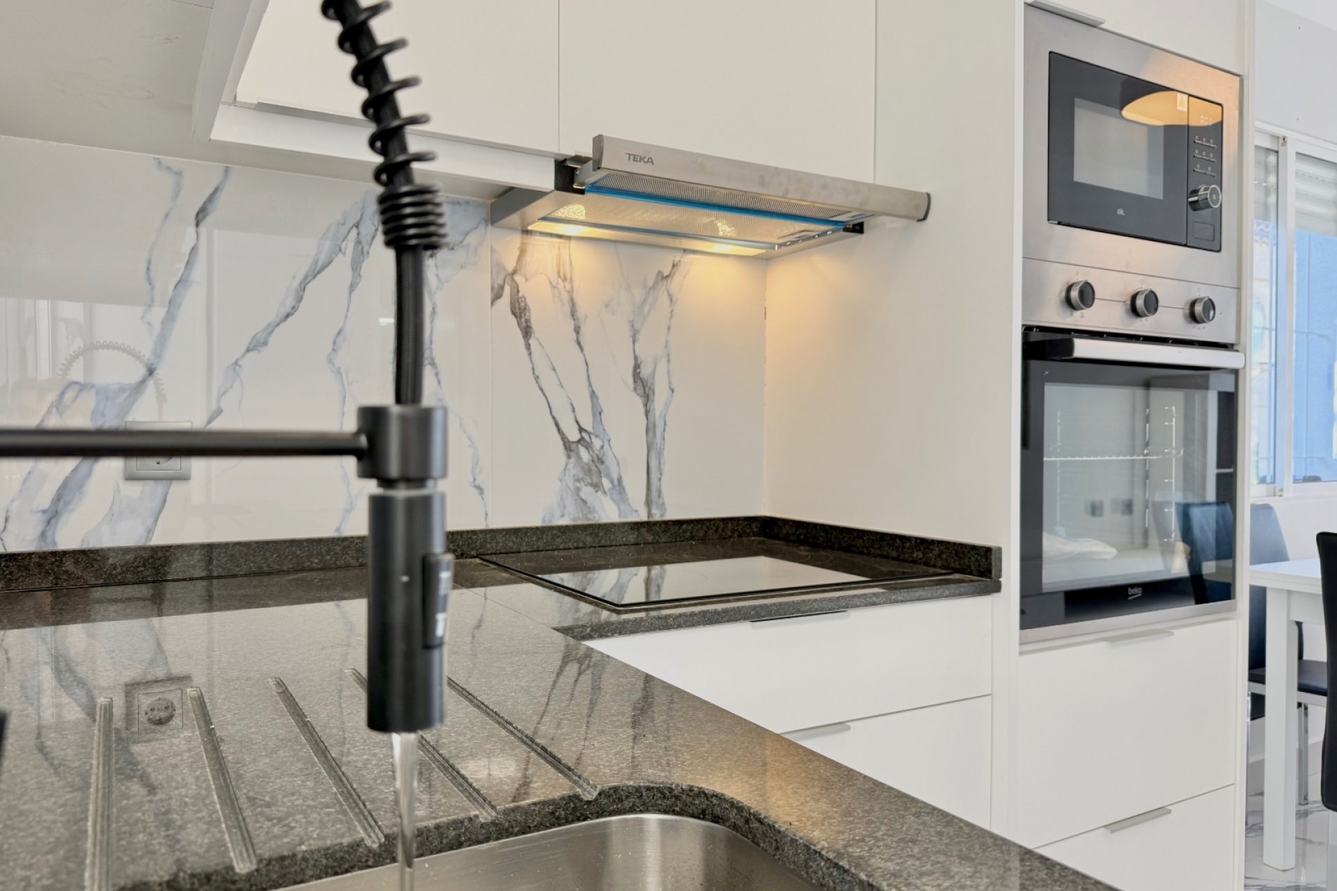 Rynek wtórny - Dom Szeregowy -
Torrevieja - El Chaparral