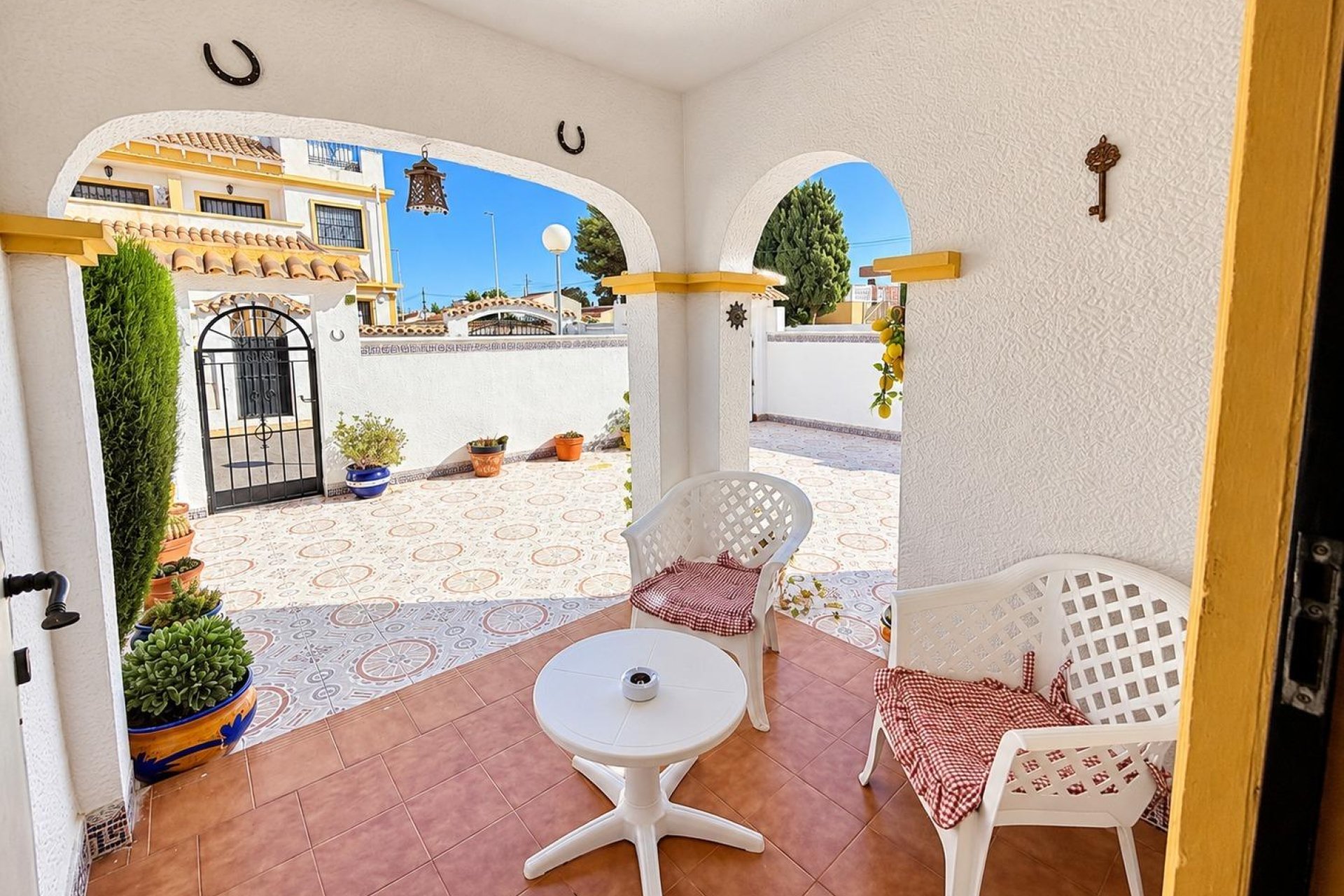 Rynek wtórny - Dom Szeregowy -
Torrevieja - Torretas - La Siesta - El Limonar
