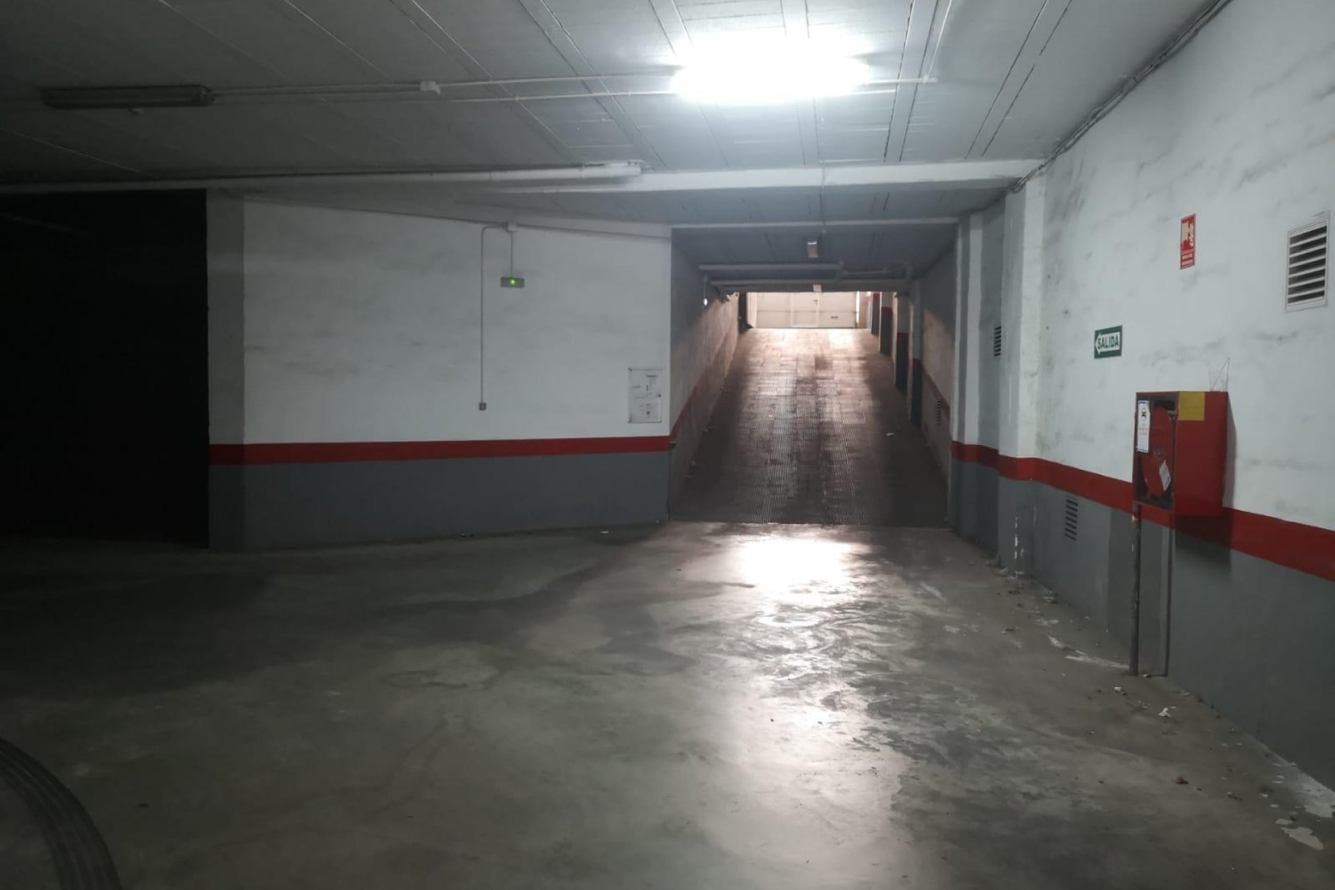 Rynek wtórny - Garaż -
Torrevieja - Estacion de autobuses