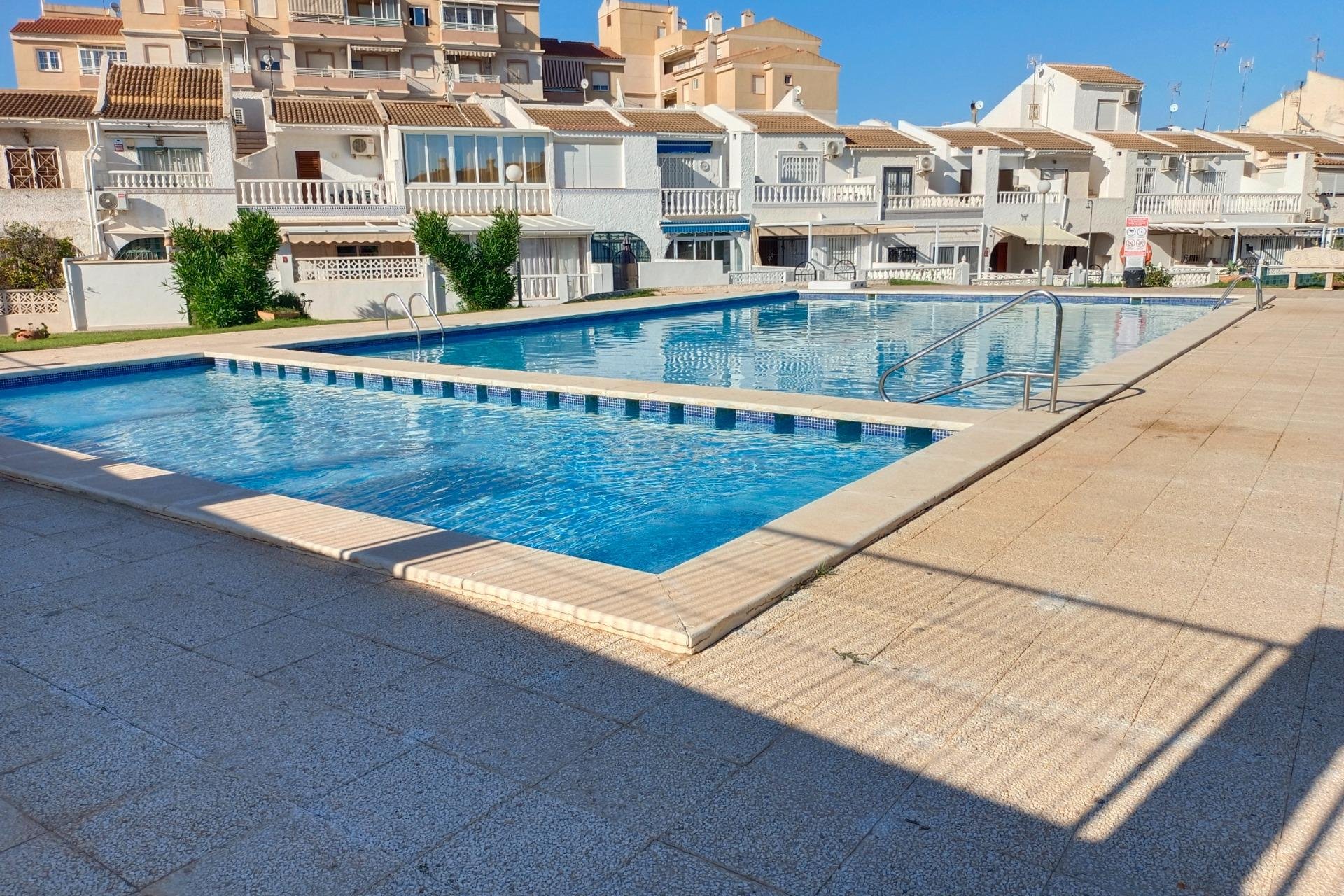 Rynek wtórny - Kamienica -
Torrevieja - Calas blanca