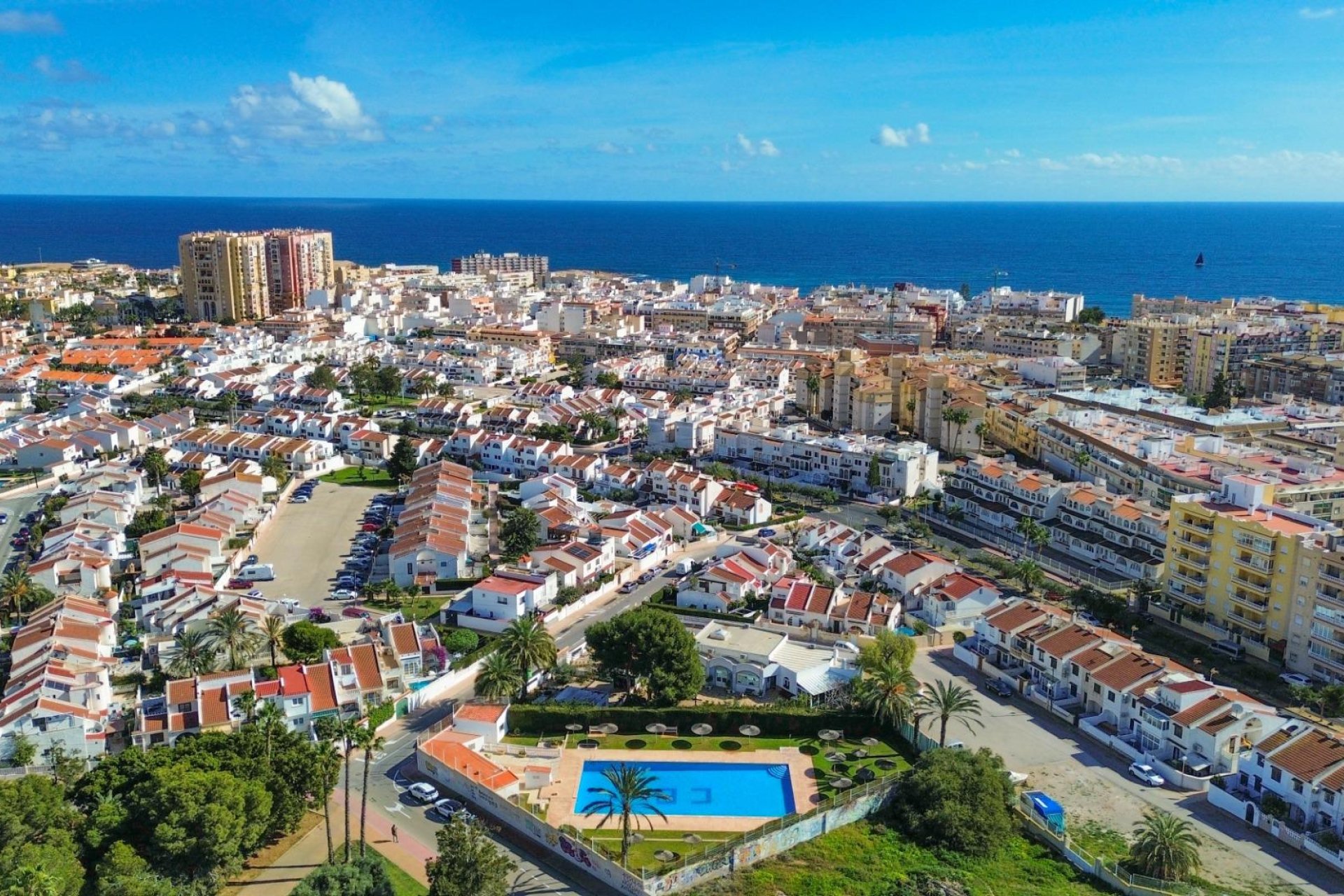 Rynek wtórny - Kamienica -
Torrevieja - Calas blanca