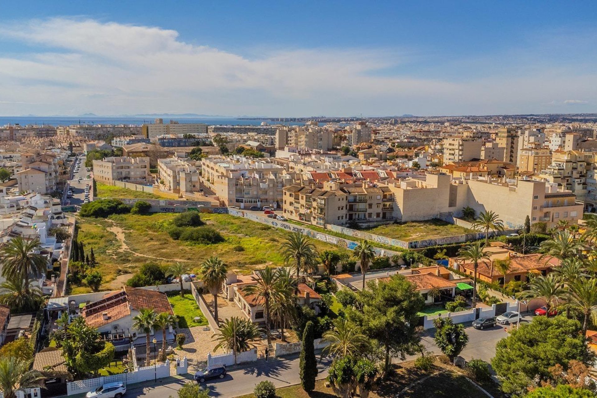 Rynek wtórny - Kamienica -
Torrevieja - Calas blanca