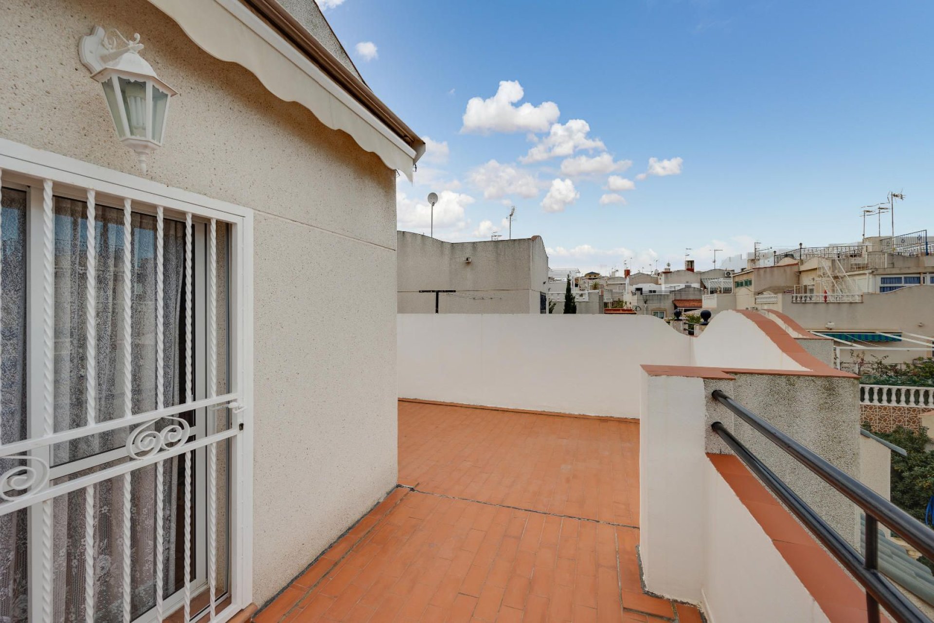 Rynek wtórny - Kamienica -
Torrevieja - Los balcones