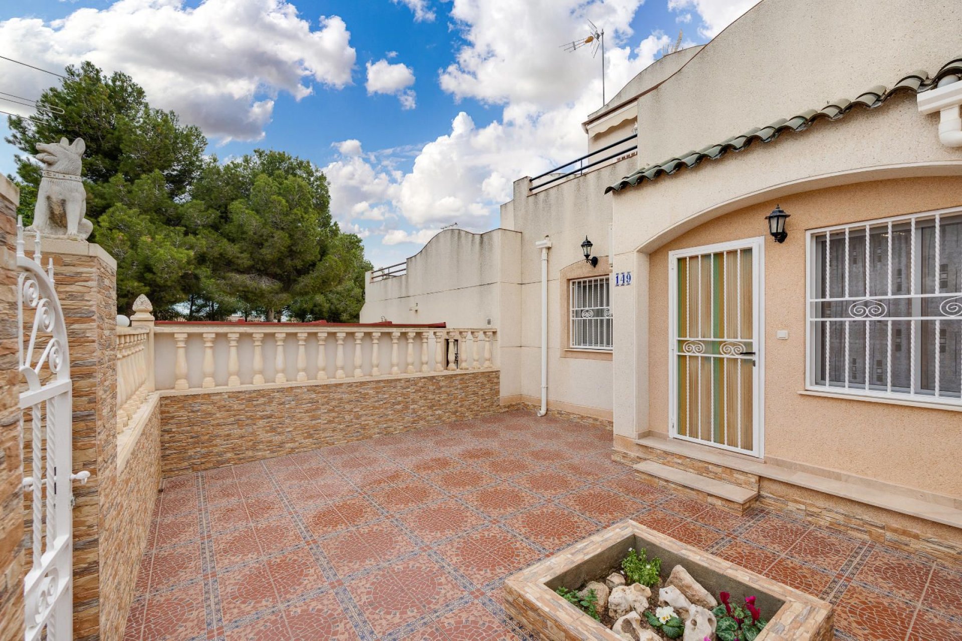 Rynek wtórny - Kamienica -
Torrevieja - Los balcones