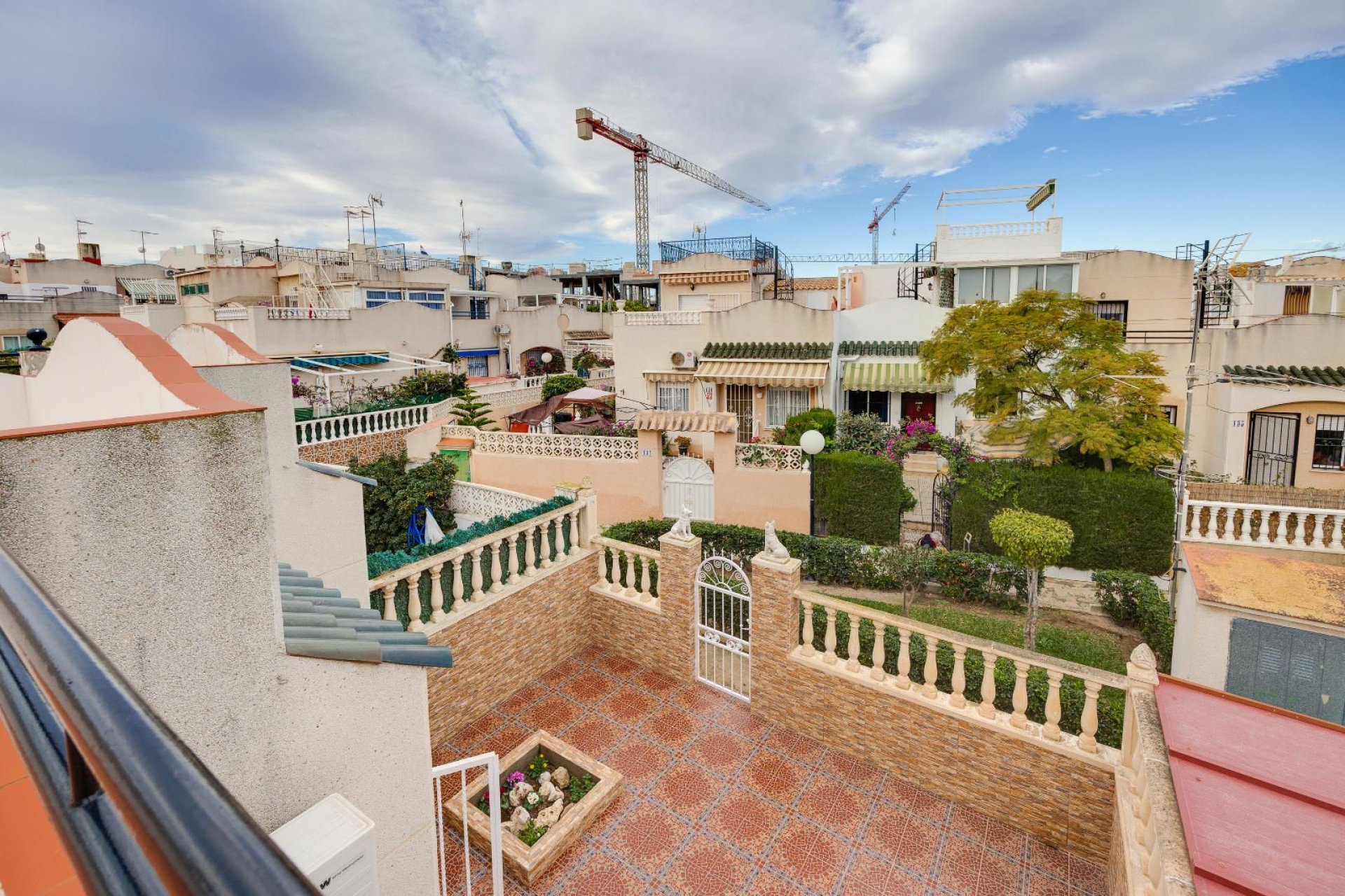 Rynek wtórny - Kamienica -
Torrevieja - Los balcones