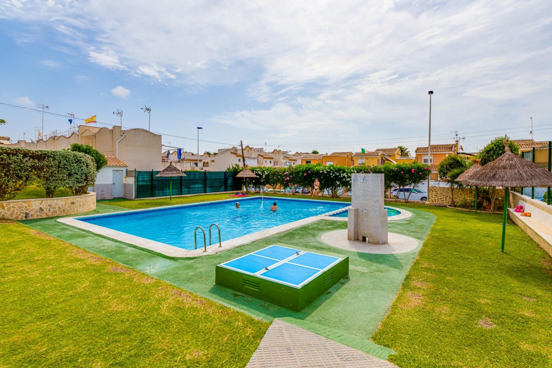 Rynek wtórny - Kamienica -
Torrevieja - Los balcones