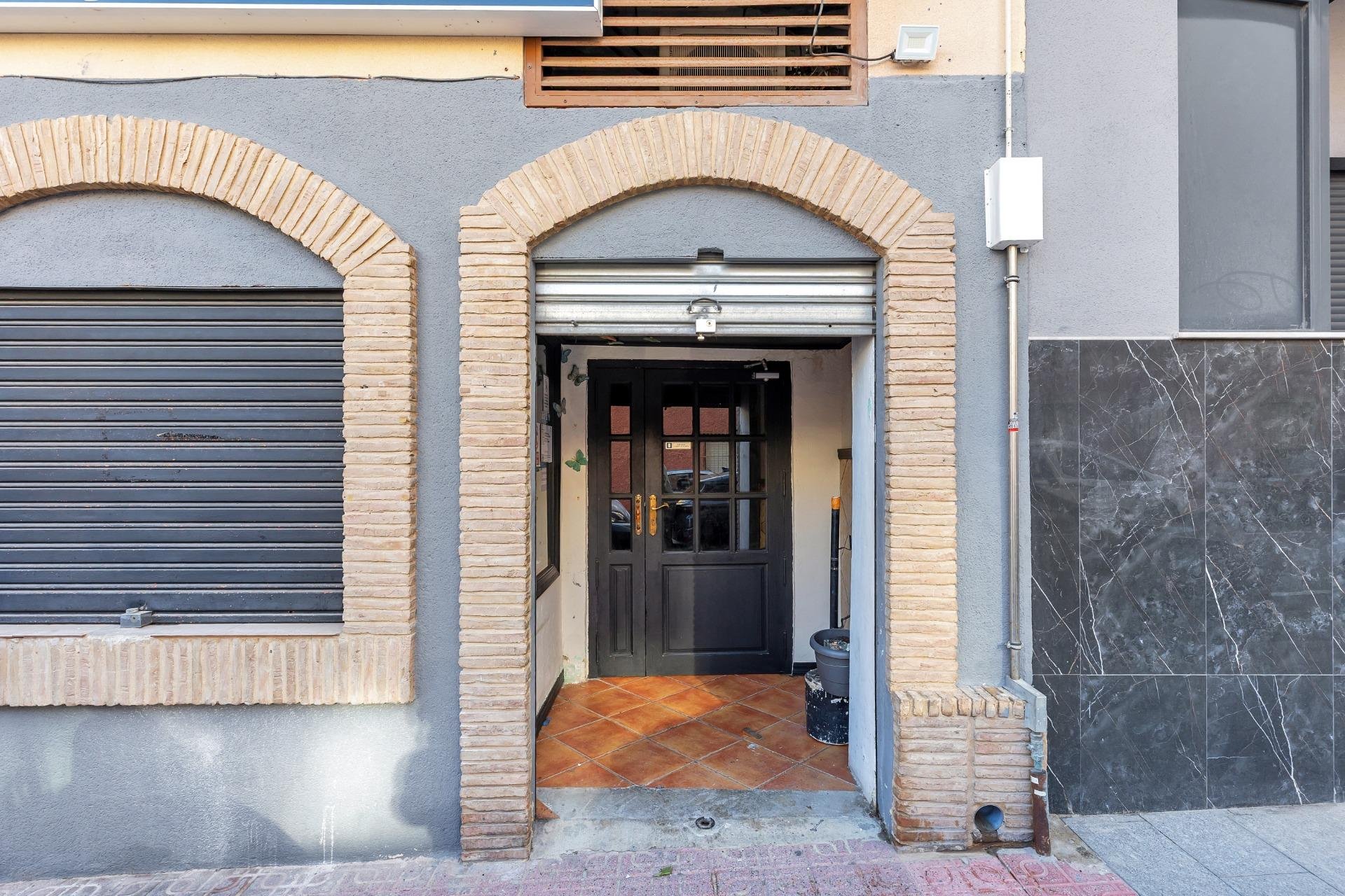 Rynek wtórny - Lokal handlowy -
Torrevieja - Estacion de autobuses