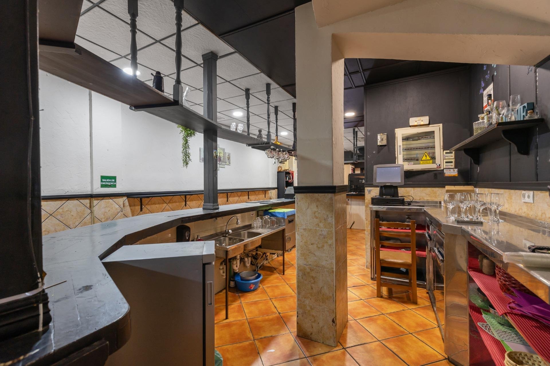 Rynek wtórny - Lokal handlowy -
Torrevieja - Estacion de autobuses