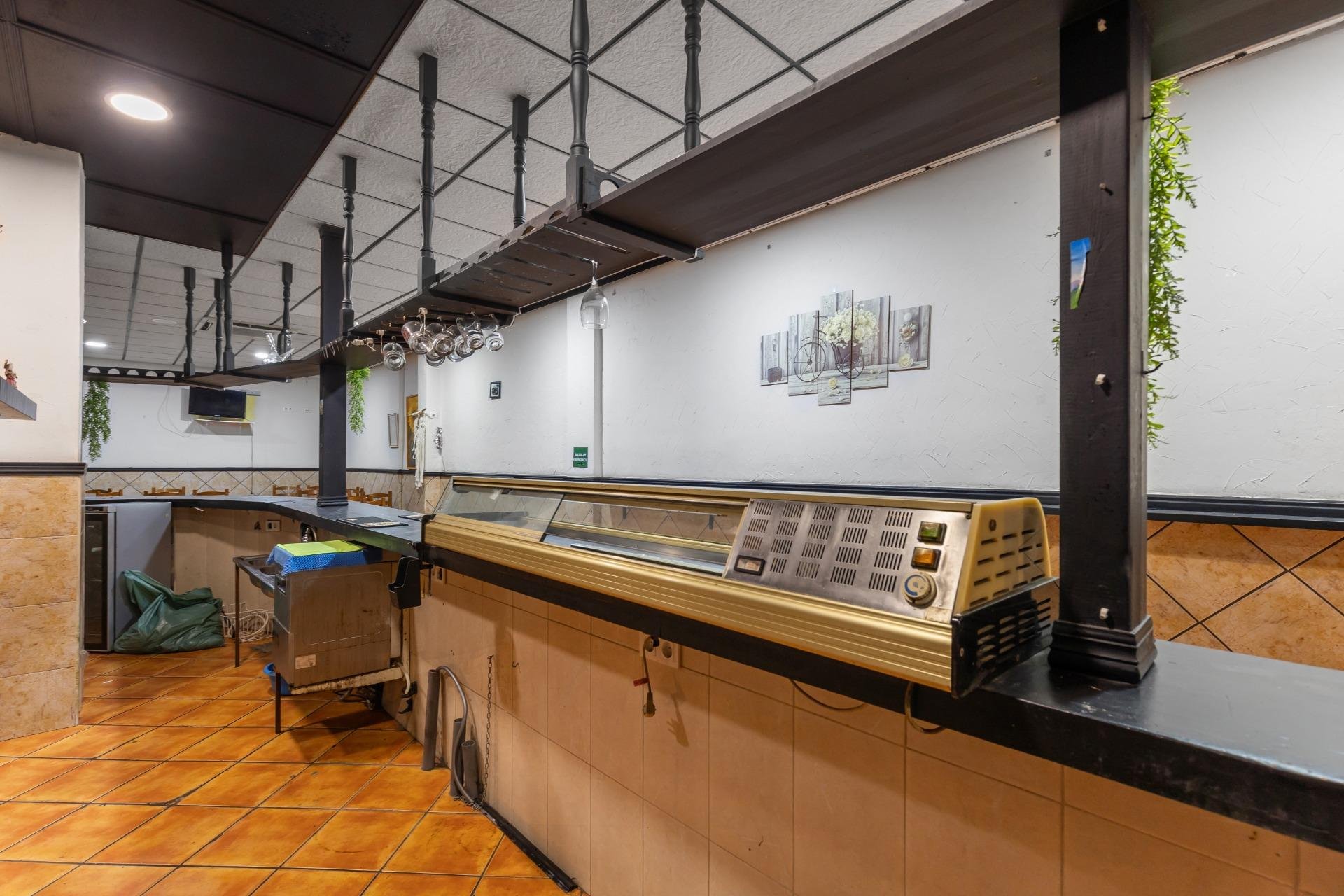 Rynek wtórny - Lokal handlowy -
Torrevieja - Estacion de autobuses