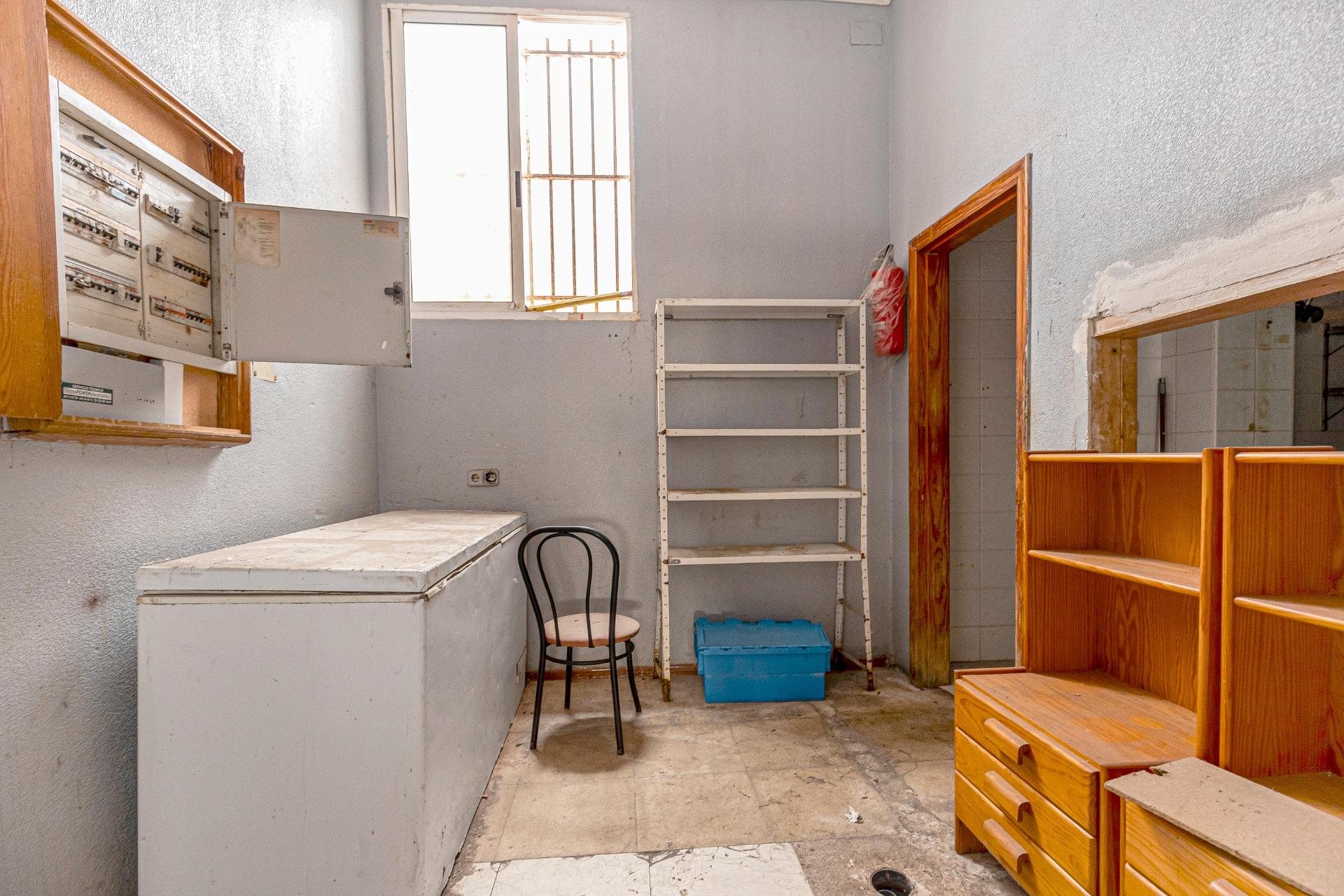 Rynek wtórny - Lokal handlowy -
Torrevieja - Playa del Cura