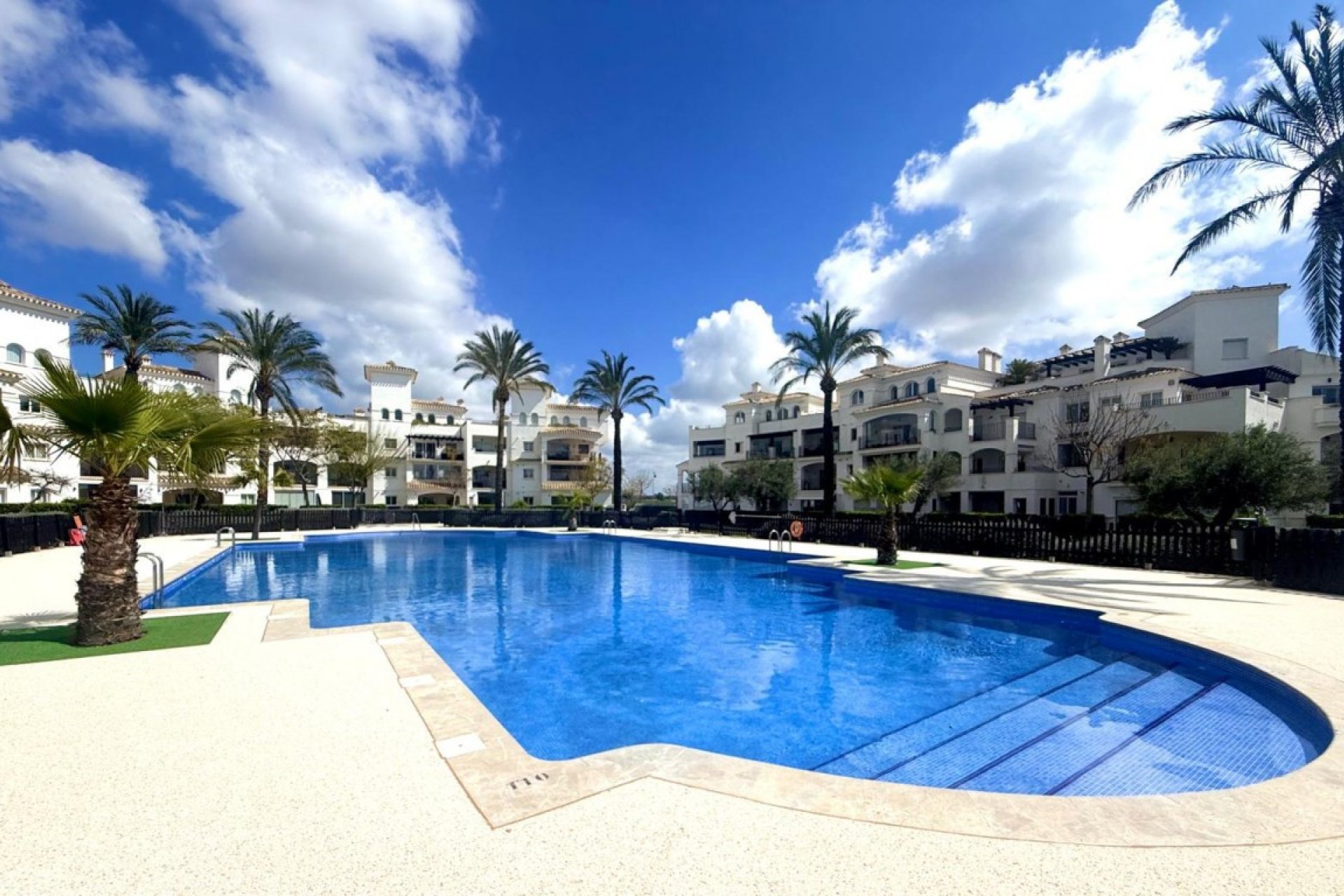 Rynek wtórny - Mieszkanie  -
Hacienda Riquelme Golf Resort - Hacienda Riquelme Golf Resort - Centre