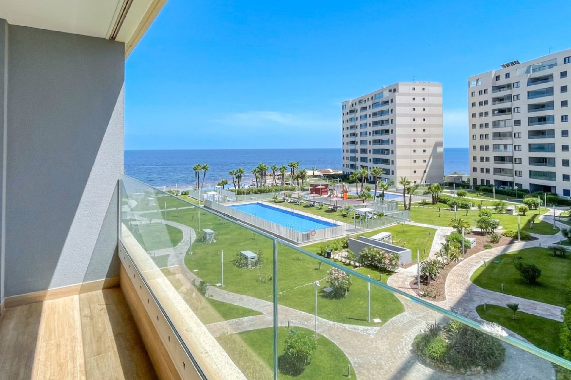 Rynek wtórny - Mieszkanie  -
Orihuela Costa - Punta Prima