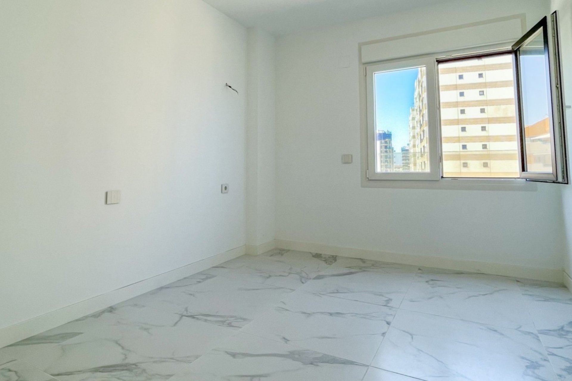 Rynek wtórny - Mieszkanie  -
Orihuela Costa - Punta Prima