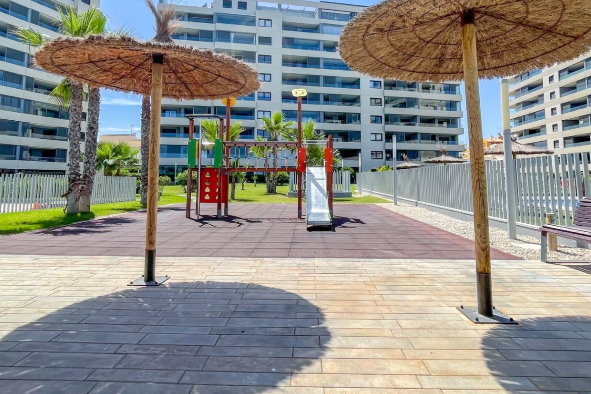 Rynek wtórny - Mieszkanie  -
Orihuela Costa - Punta Prima