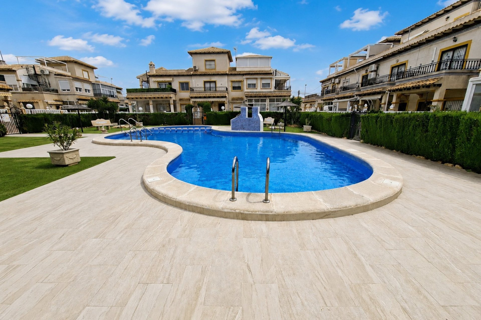 Rynek wtórny - Mieszkanie  -
Orihuela Costa - Punta Prima