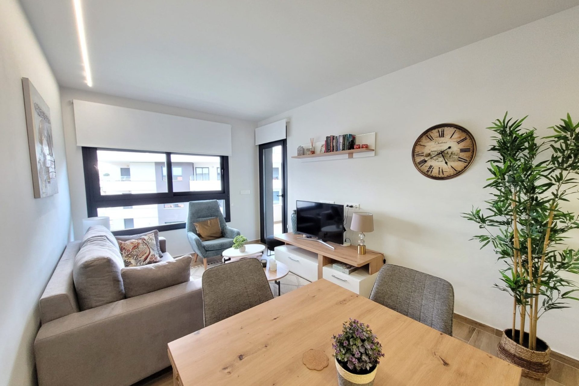 Rynek wtórny - Mieszkanie  -
Orihuela Costa - Villamartin