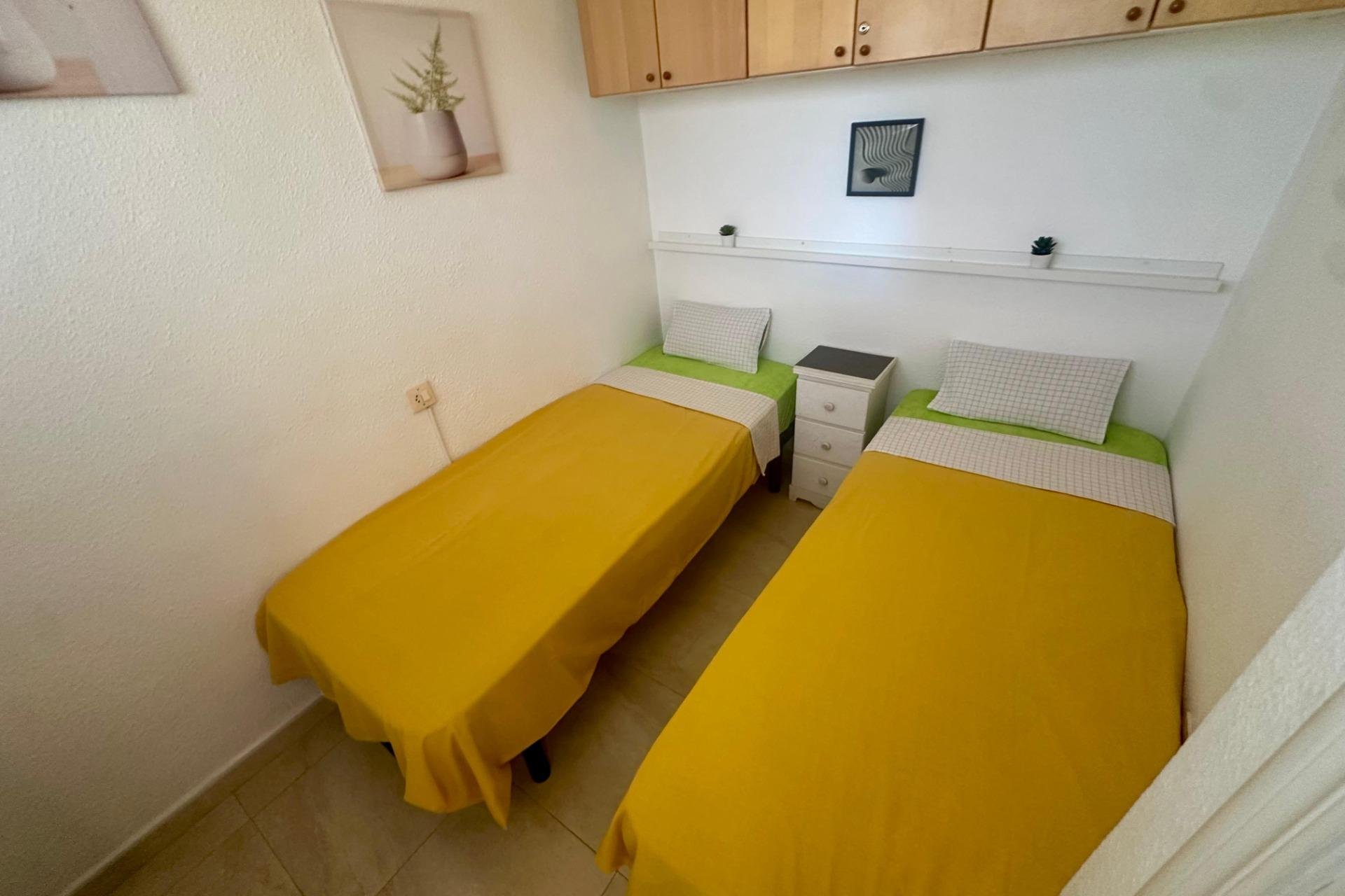 Rynek wtórny - Mieszkanie  -
Torrevieja - Cabo cervera