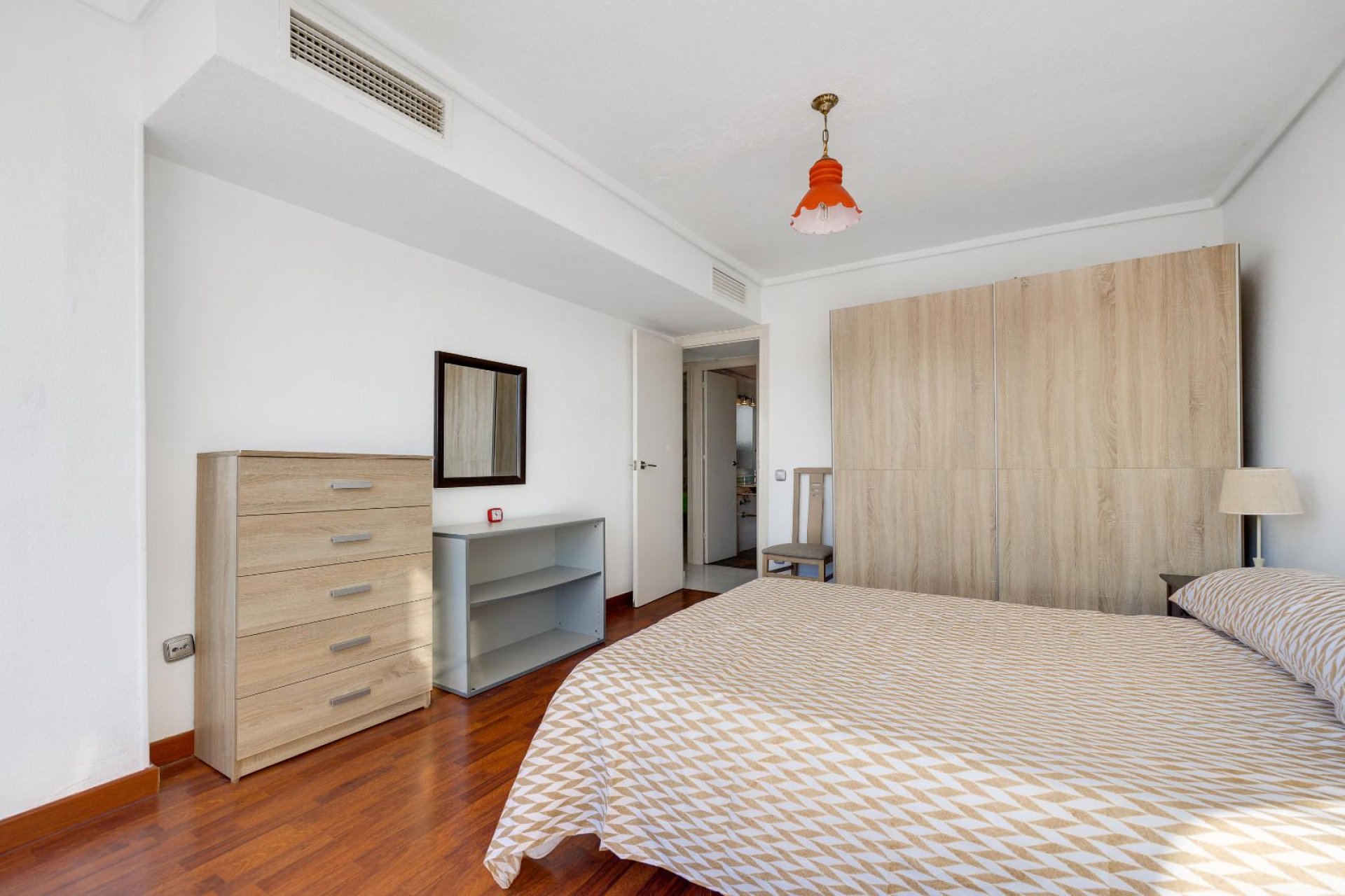 Rynek wtórny - Mieszkanie  -
Torrevieja - Centro