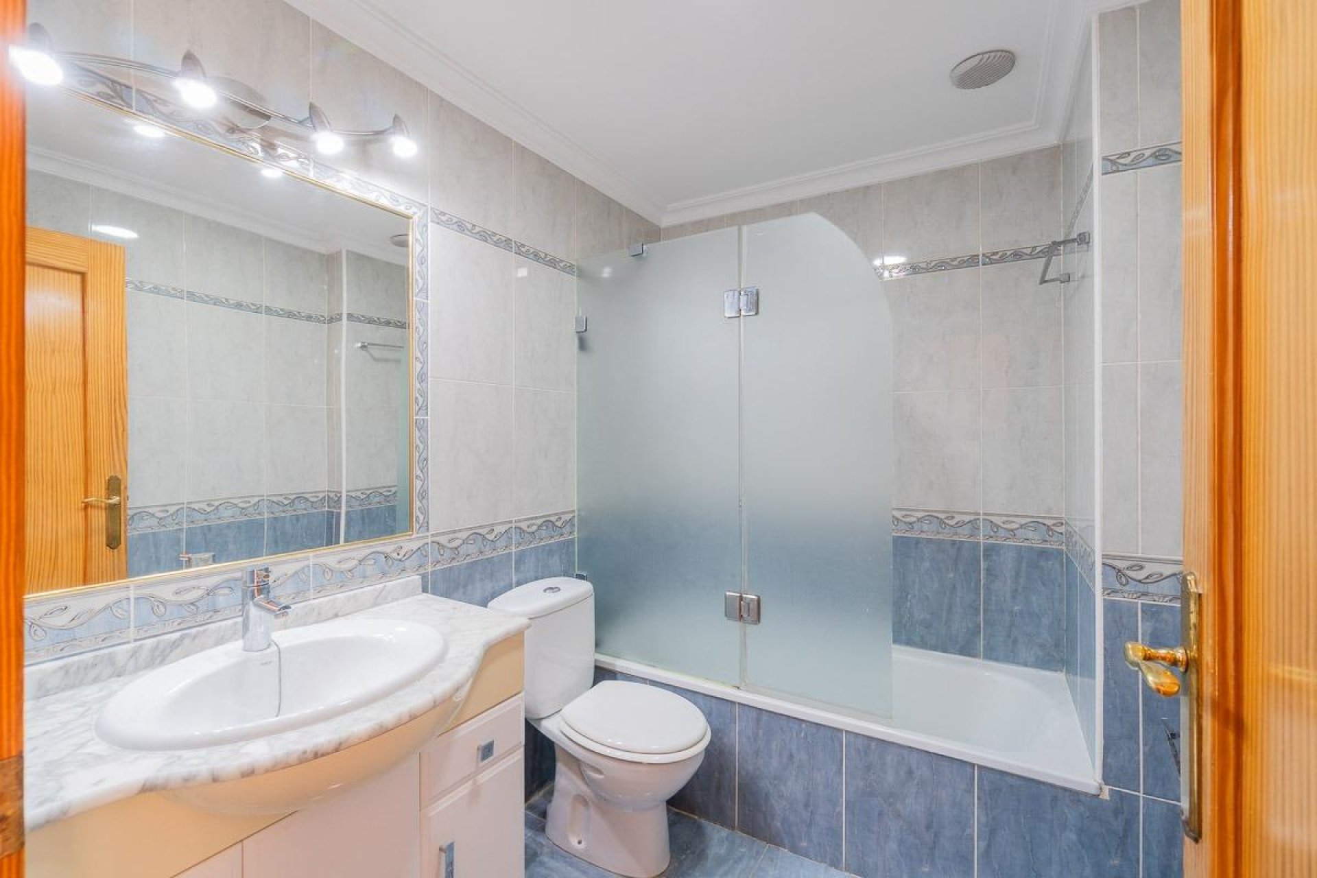 Rynek wtórny - Mieszkanie  -
Torrevieja - Centro