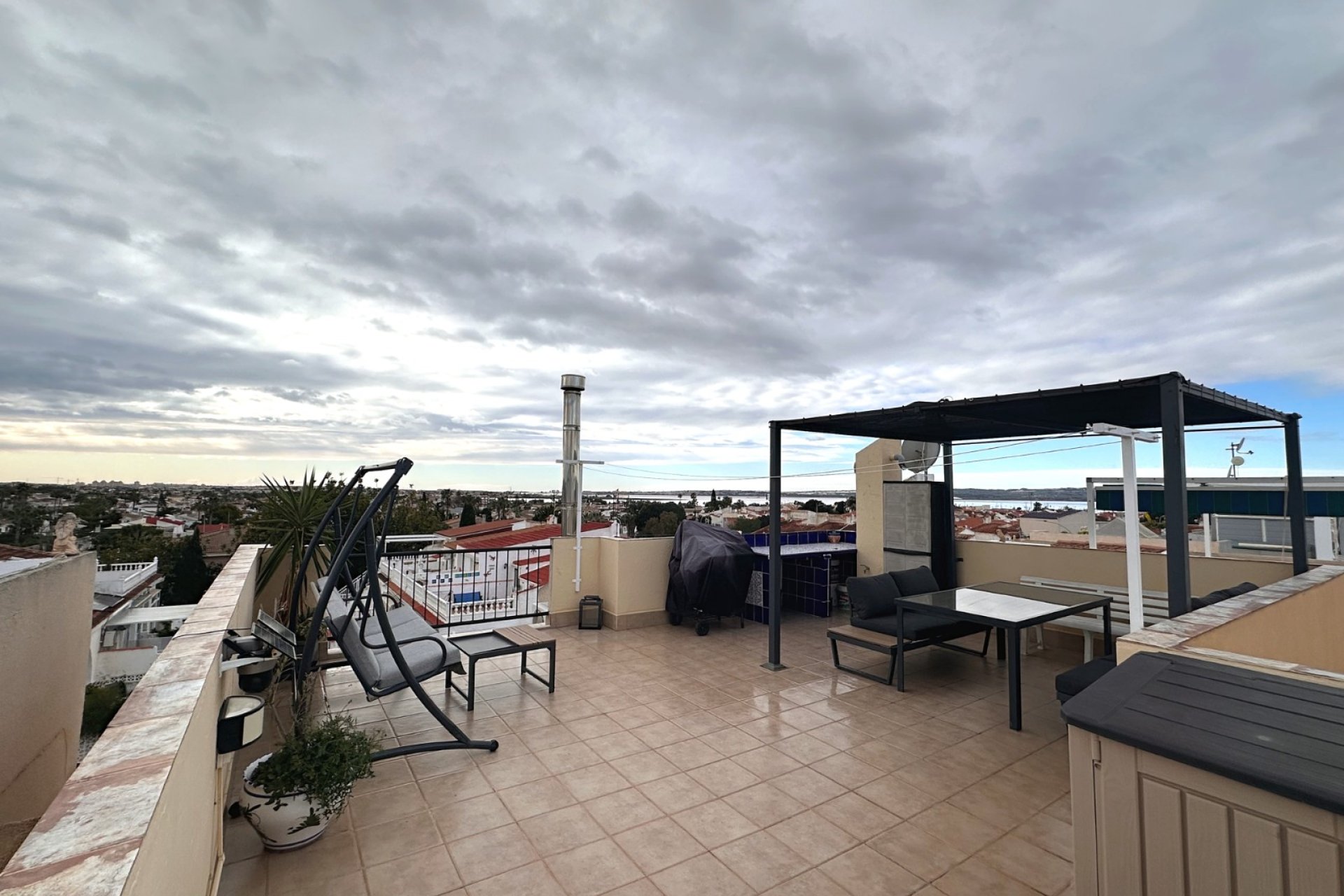 Rynek wtórny - Mieszkanie  -
Torrevieja - El Chaparral