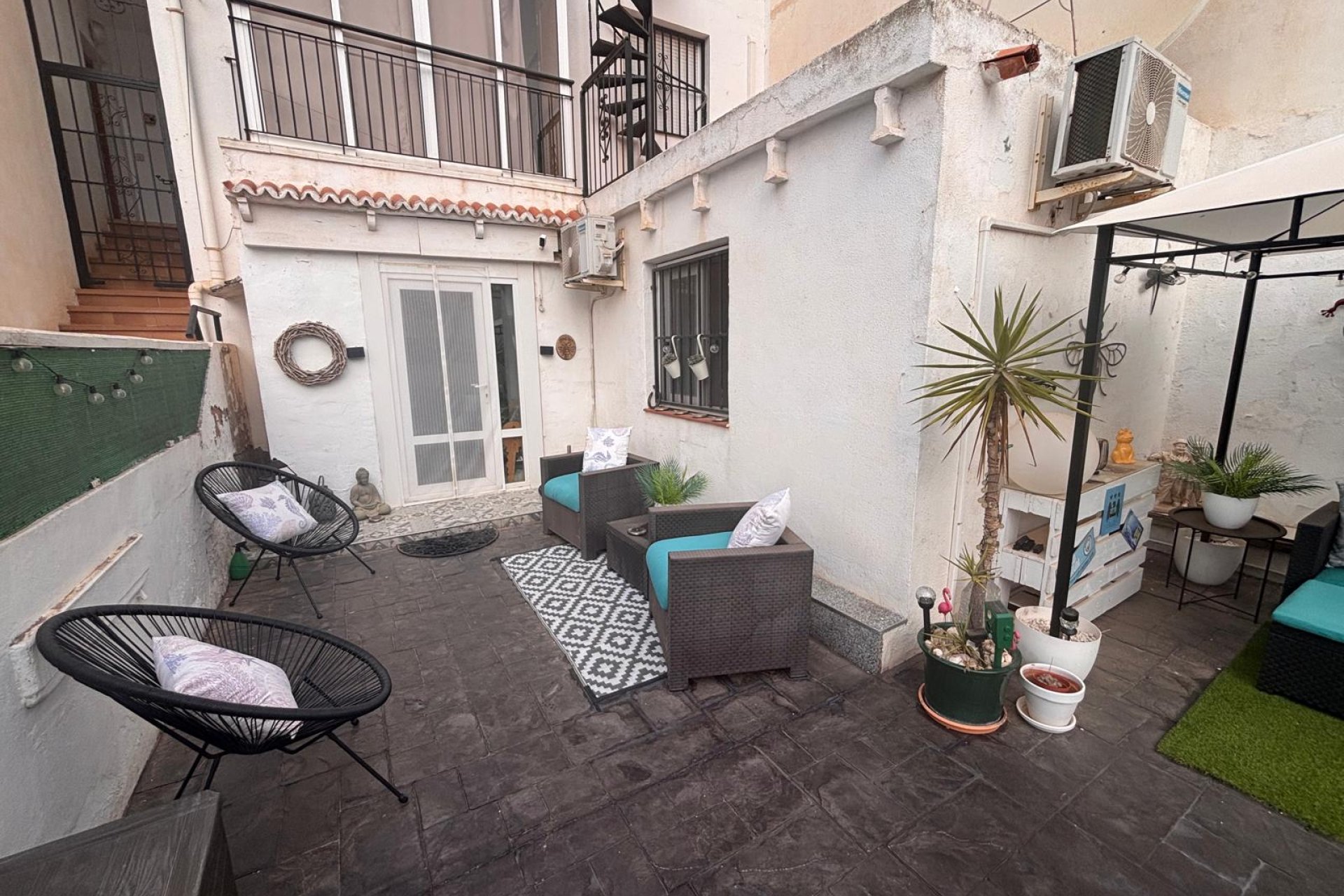 Rynek wtórny - Mieszkanie  -
Torrevieja - El Chaparral